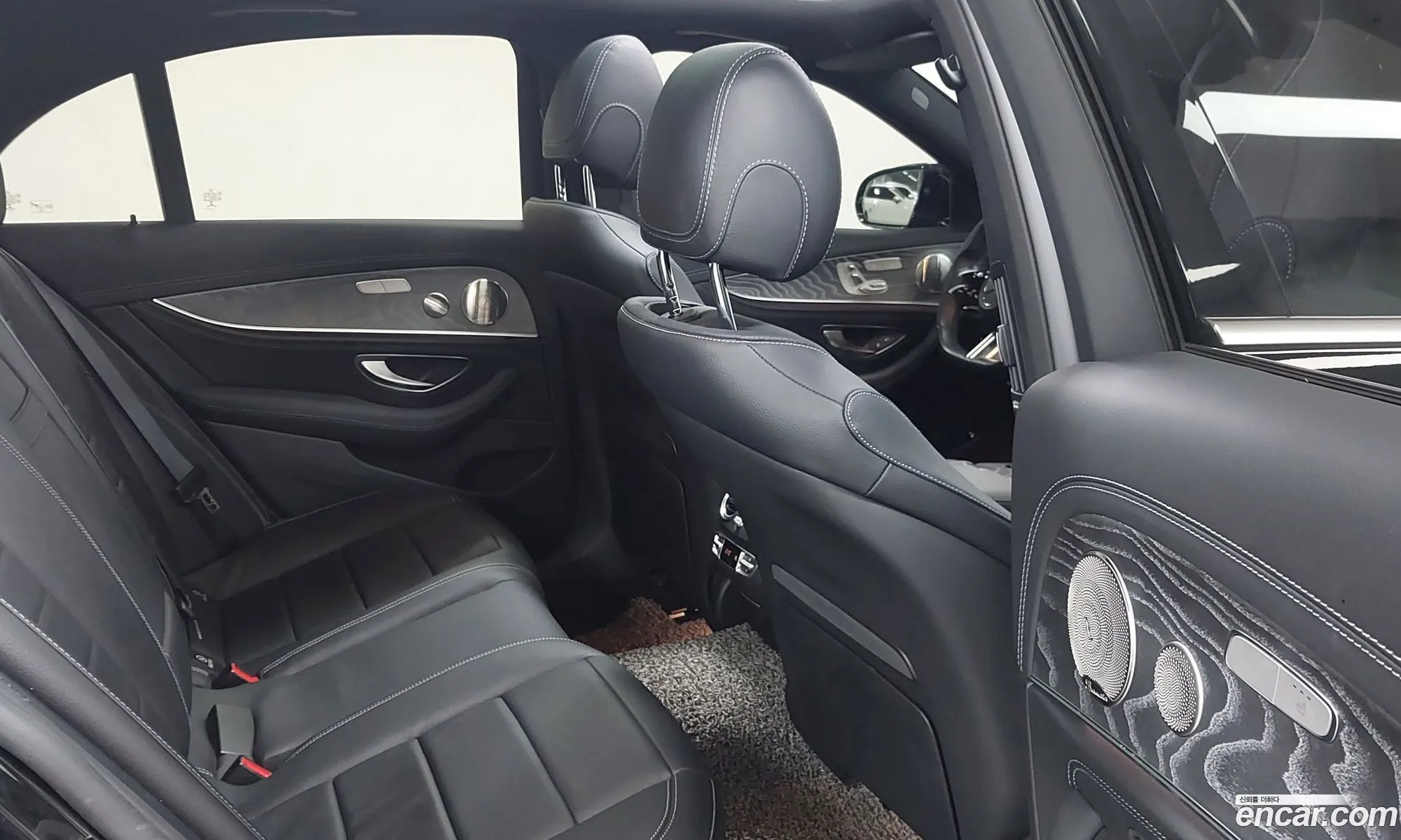 Mercedes-Benz E-Class W213 2022 — 10