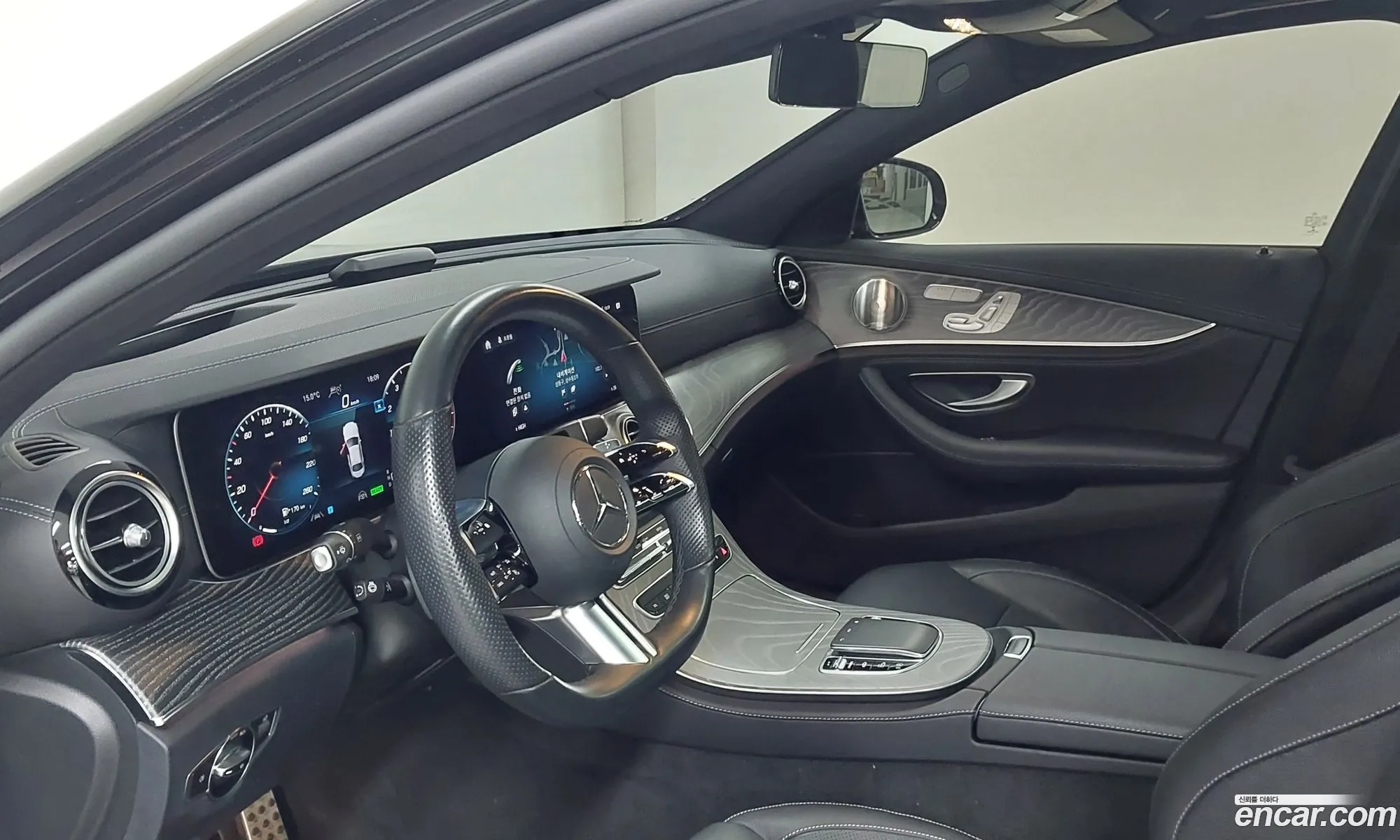 Mercedes-Benz E-Class W213 2022 — 20
