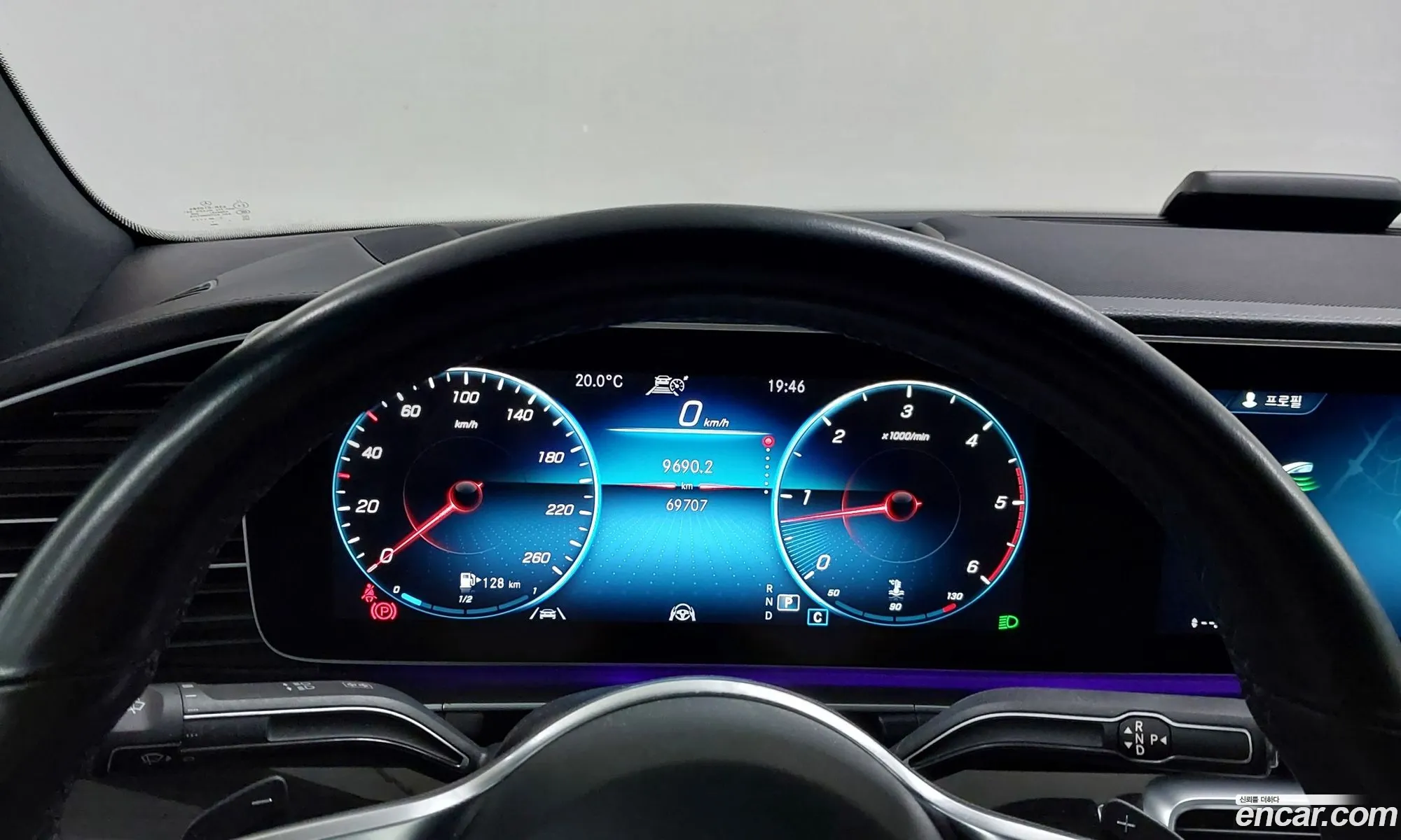 Mercedes-Benz GLE-Class W167 2023 — 10