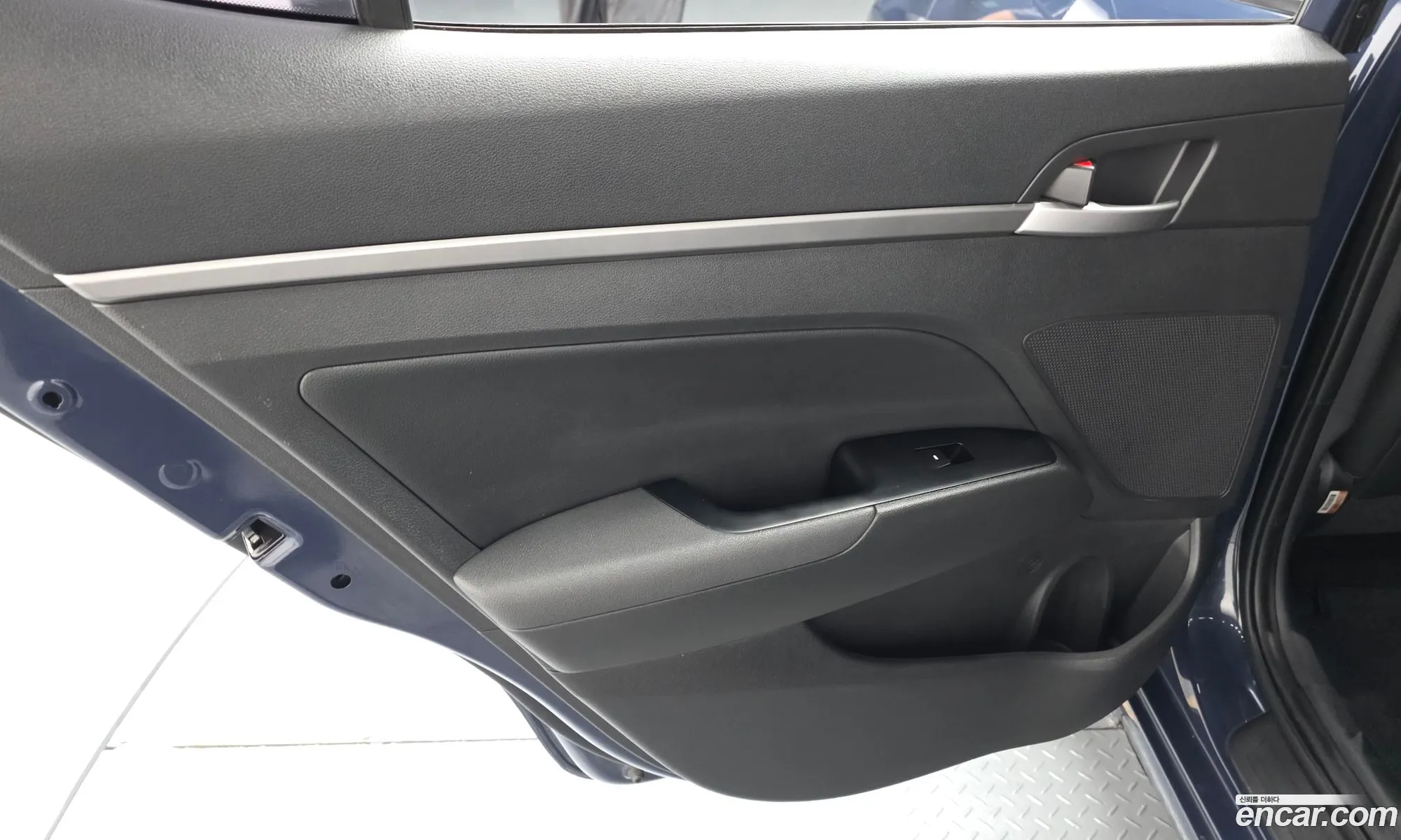 Hyundai Elantra AD 2016 — 11