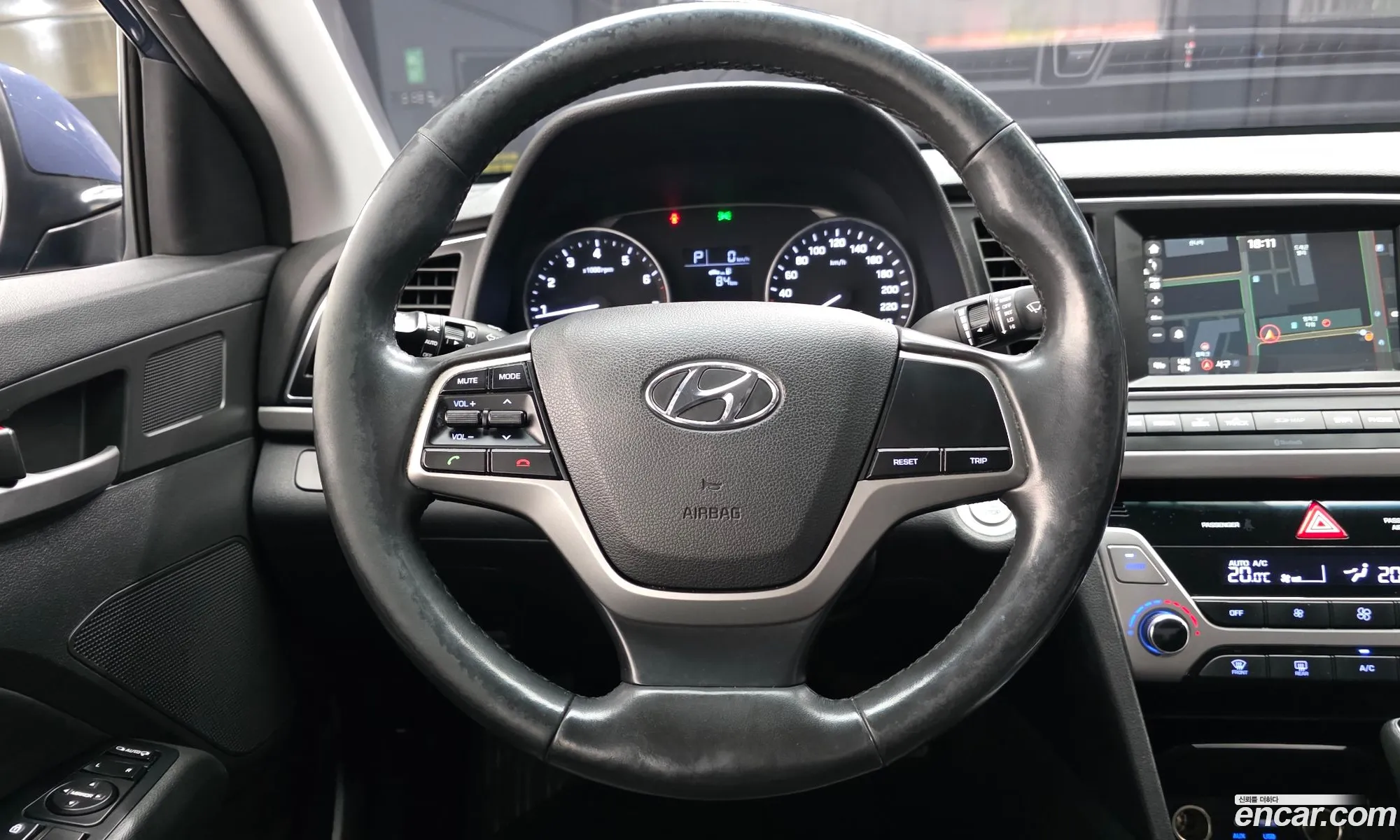 Hyundai Elantra AD 2016 — 5