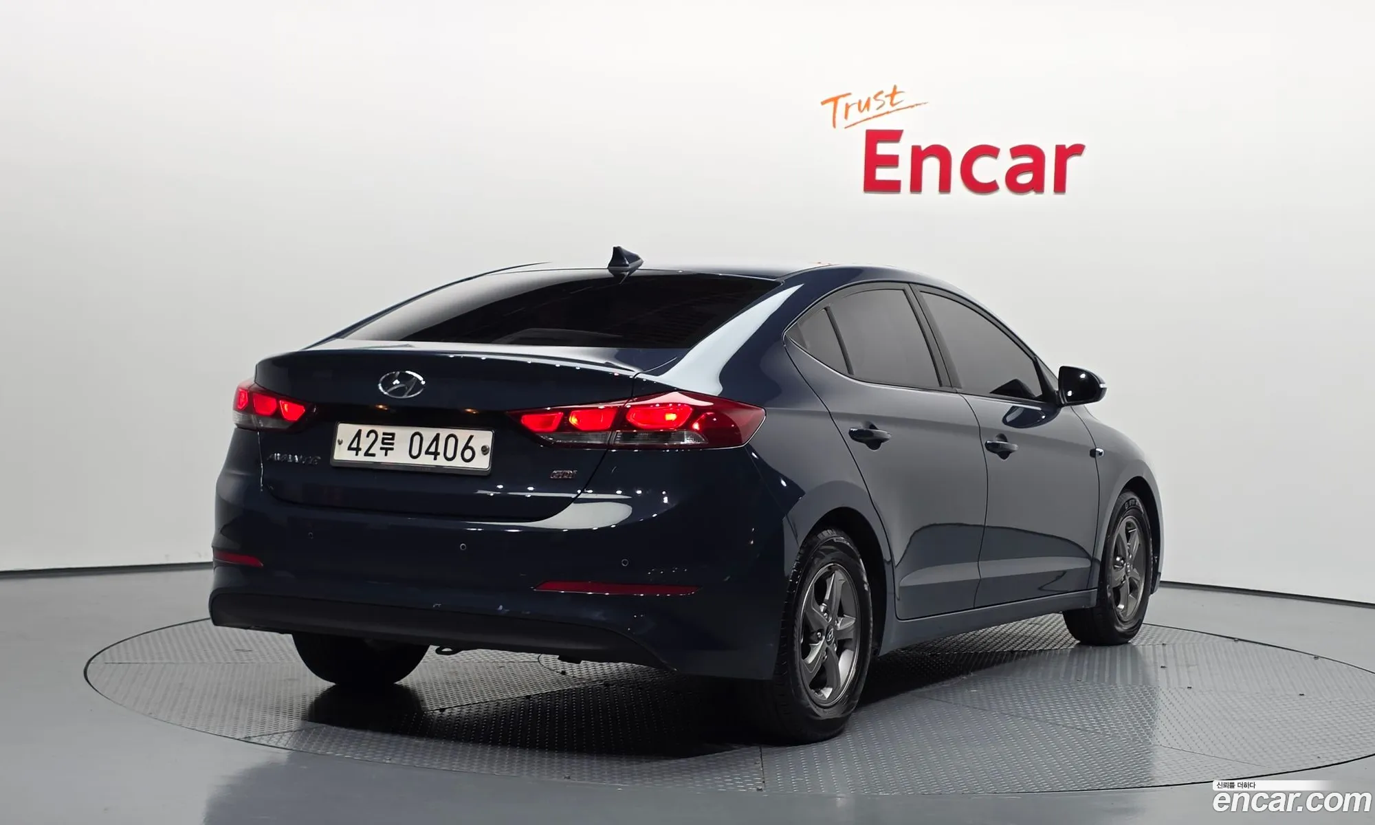 Hyundai Elantra AD 2016 — 21