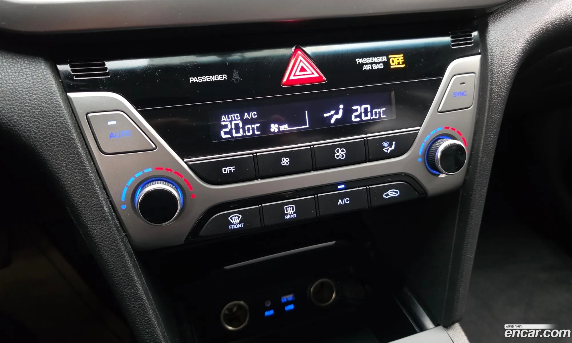 Hyundai Elantra AD 2016 — 12