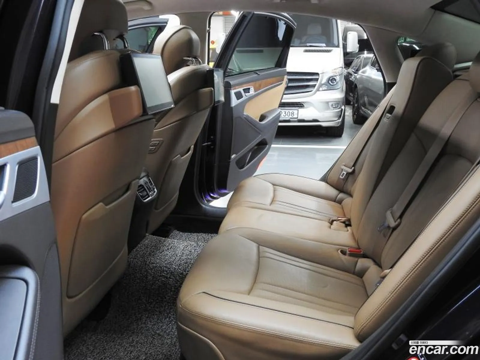 Hyundai Genesis DH 2014 — 6