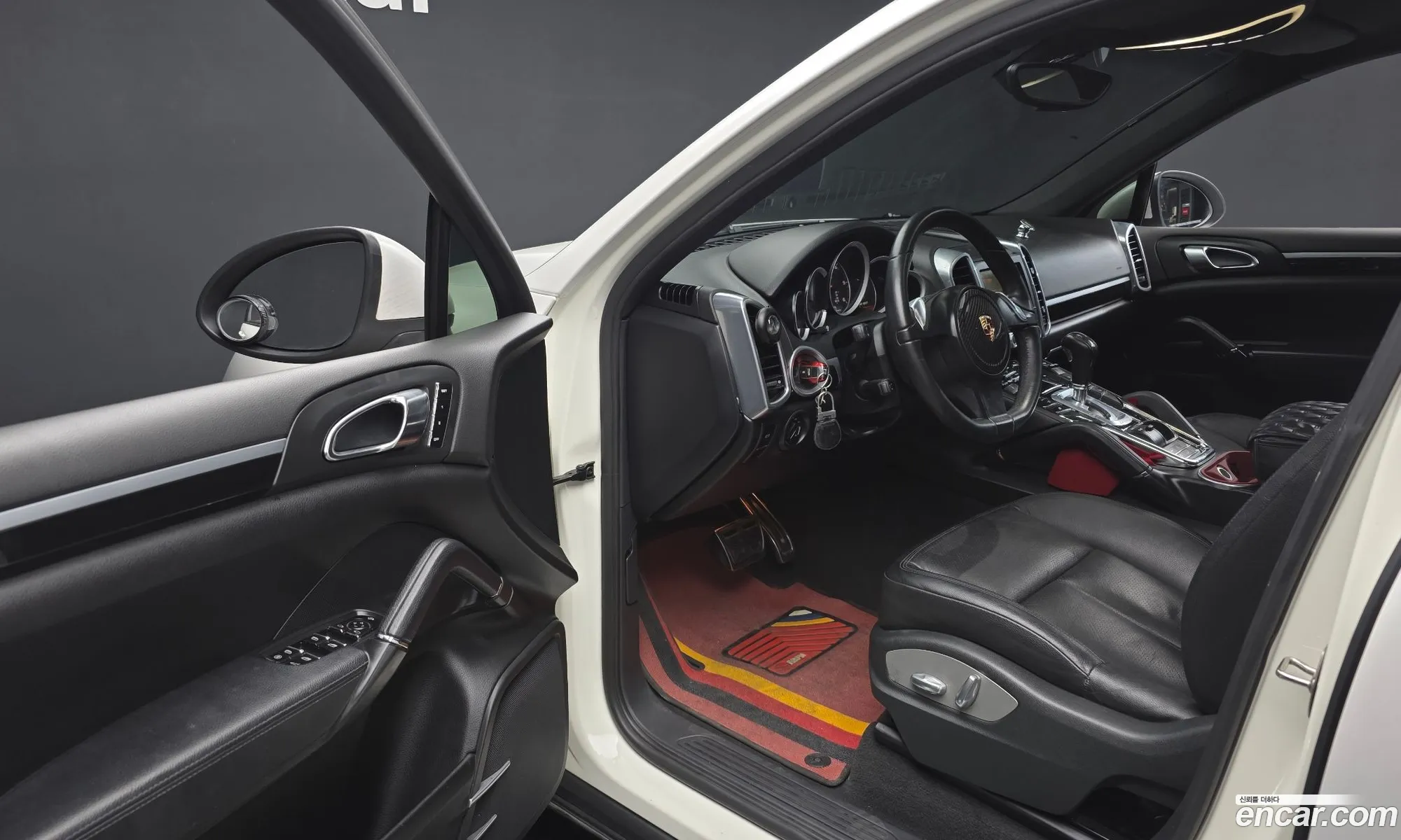Porsche Cayenne 2011 — 11