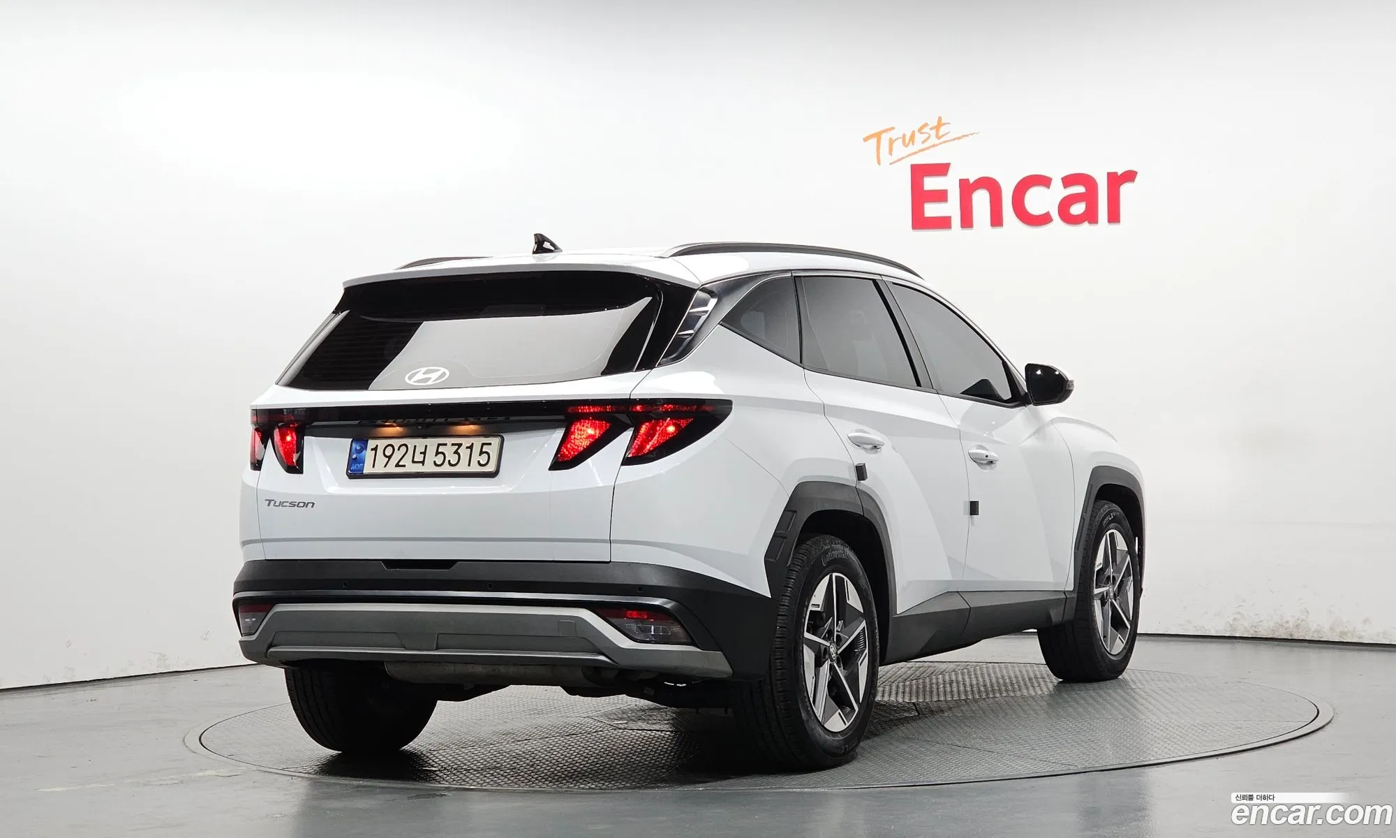 Hyundai Tucson Hybrid 2024 — 5