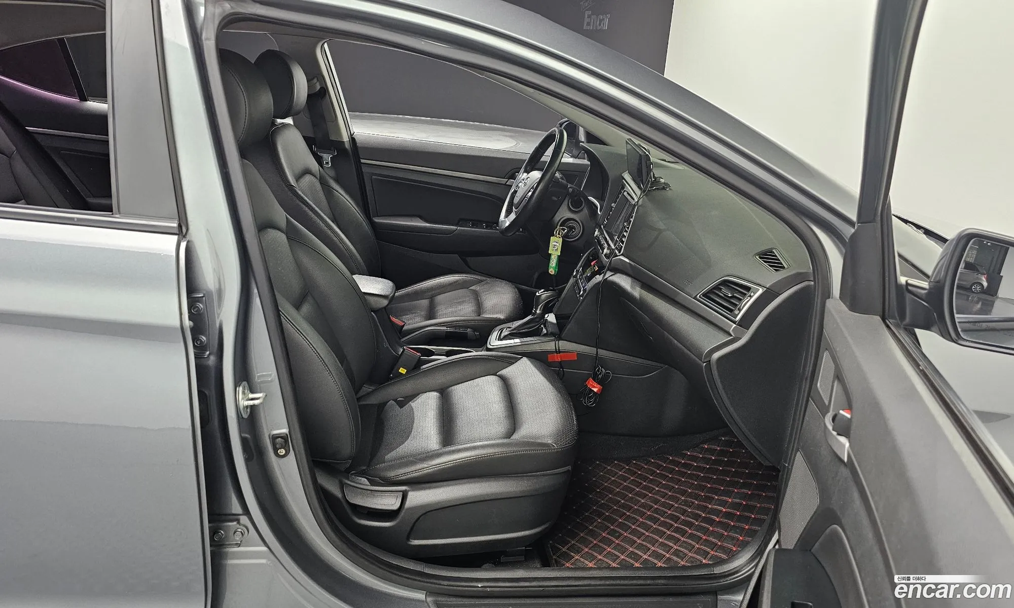 Hyundai Elantra AD 2016 — 23