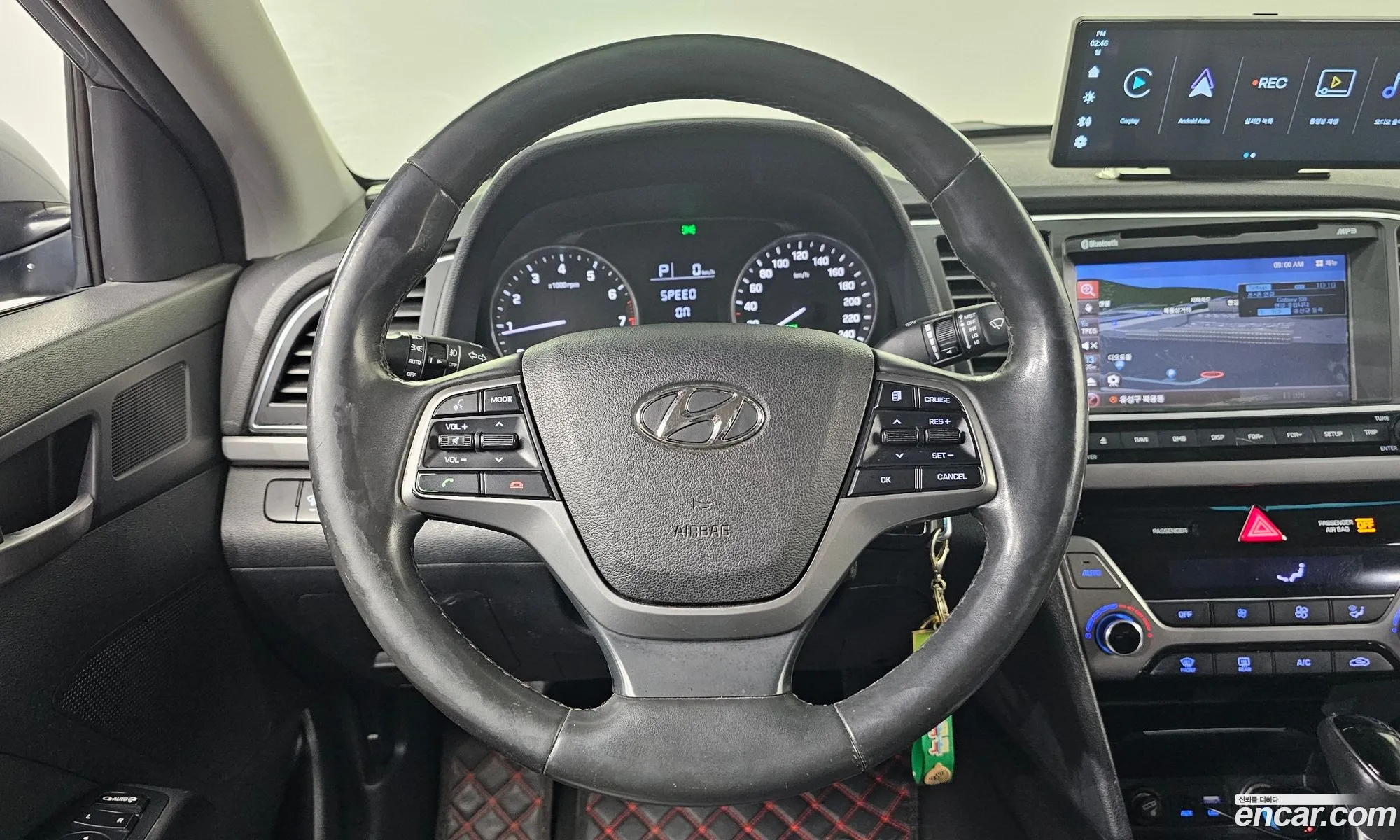 Hyundai Elantra AD 2016 — 30