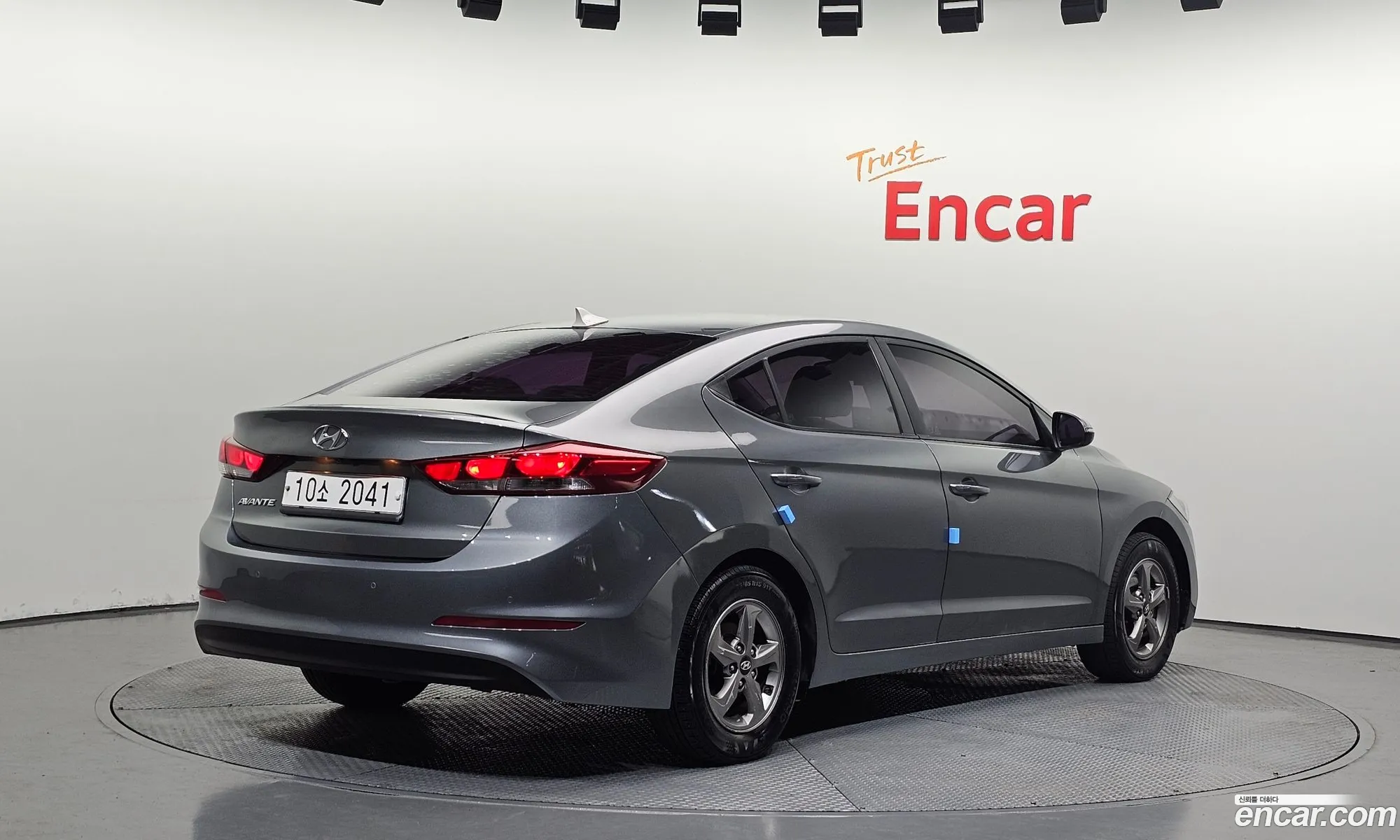 Hyundai Elantra AD 2016 — 8