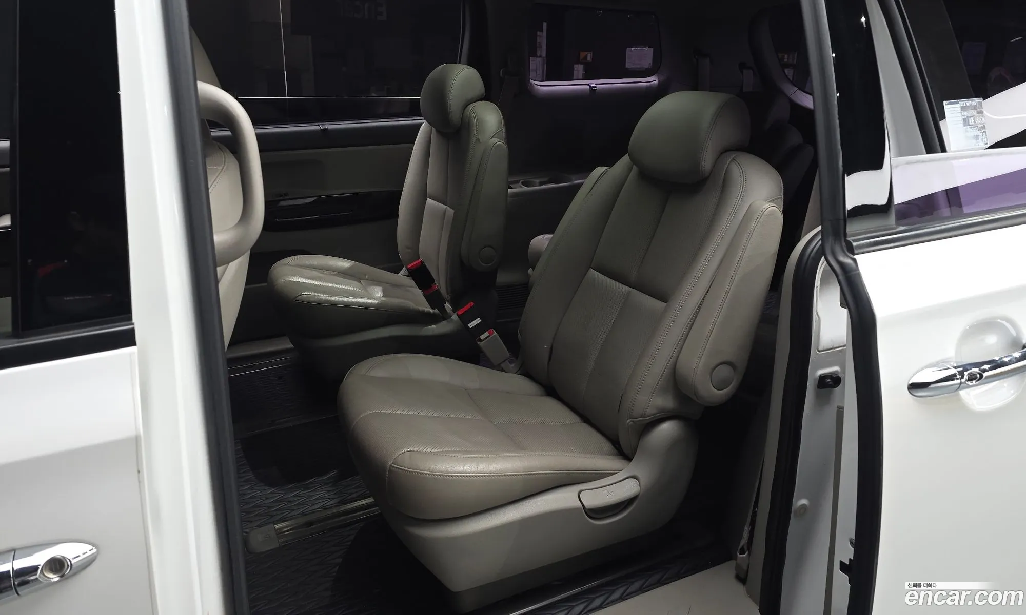 Kia Carnival 2018 — 16