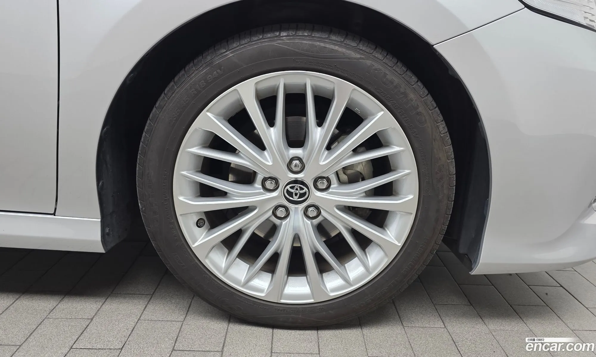 Toyota Camry 2018 JTNB11HK2J3066403 — 17