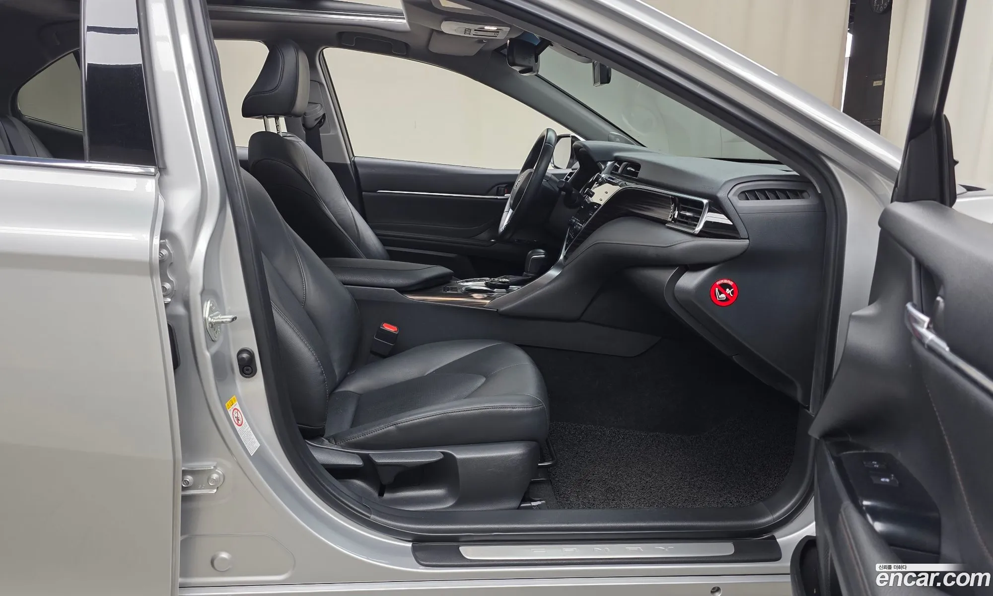 Toyota Camry 2018 JTNB11HK2J3066403 — 26