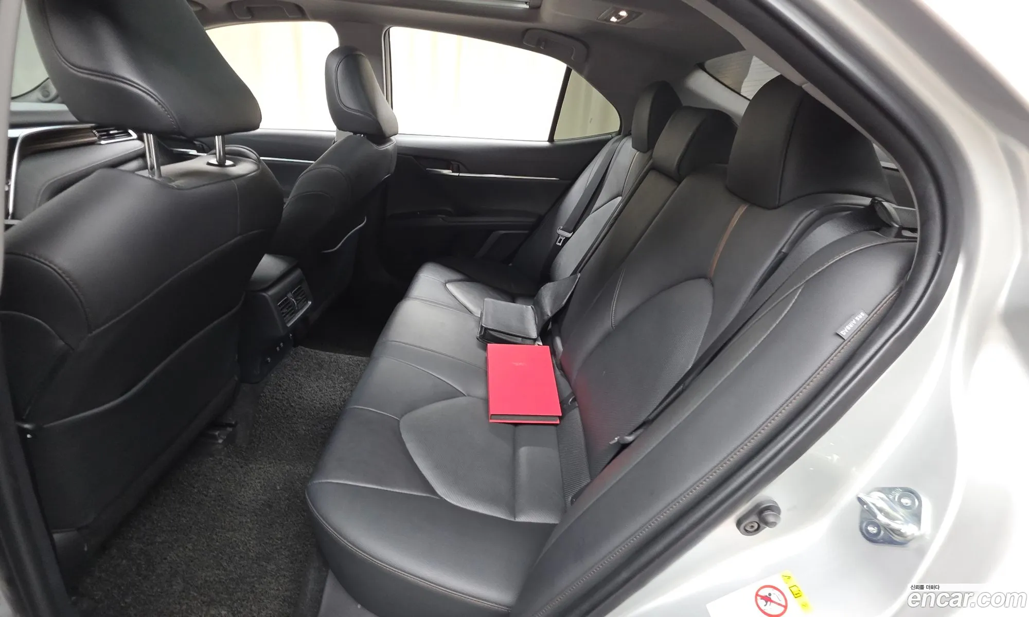 Toyota Camry 2018 JTNB11HK2J3066403 — 21