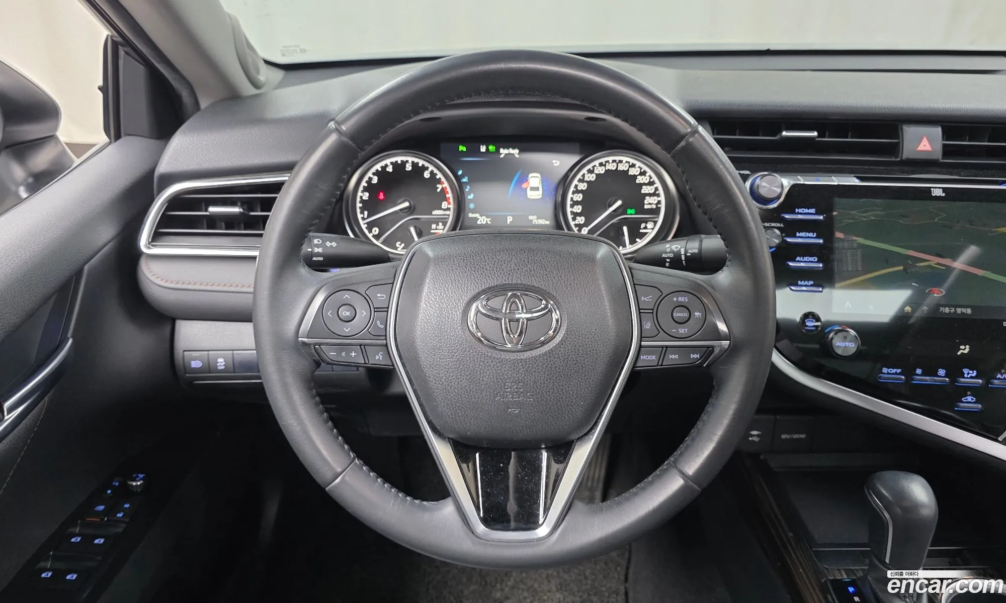 Toyota Camry 2018 JTNB11HK2J3066403 — 14