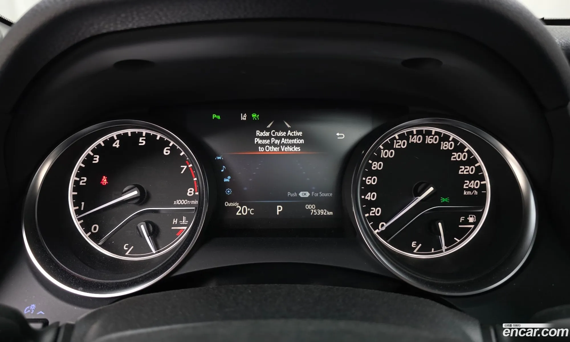 Toyota Camry 2018 JTNB11HK2J3066403 — 5