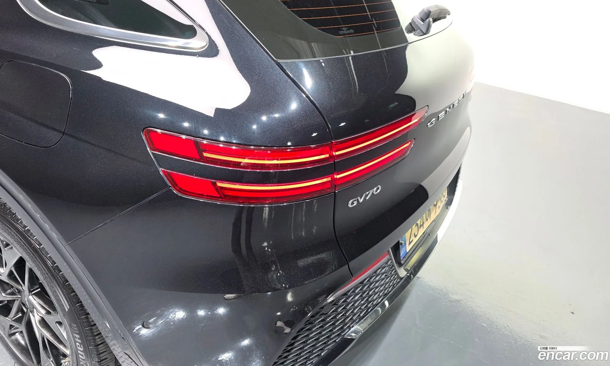 Genesis GV70 2021 — 35