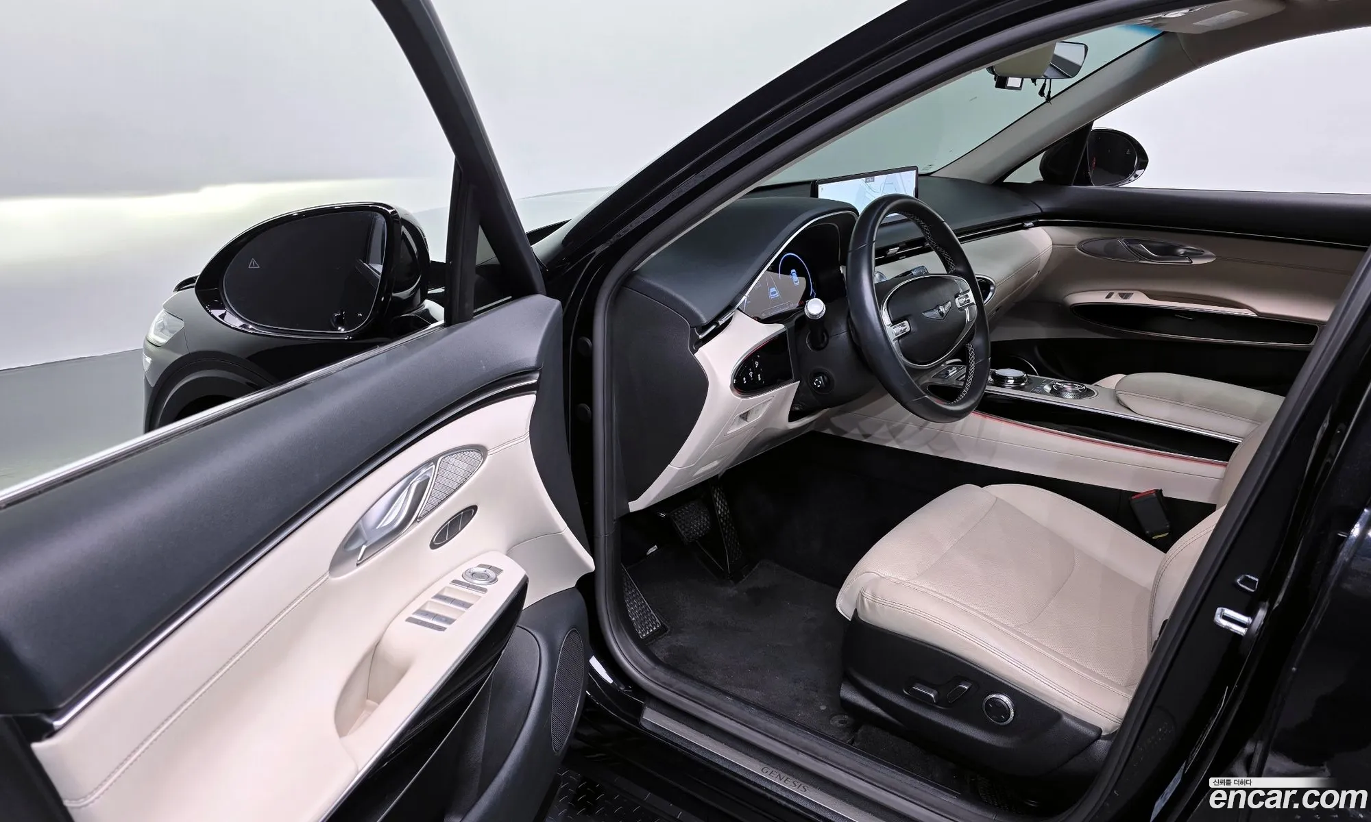 Genesis GV70 2021 — 25
