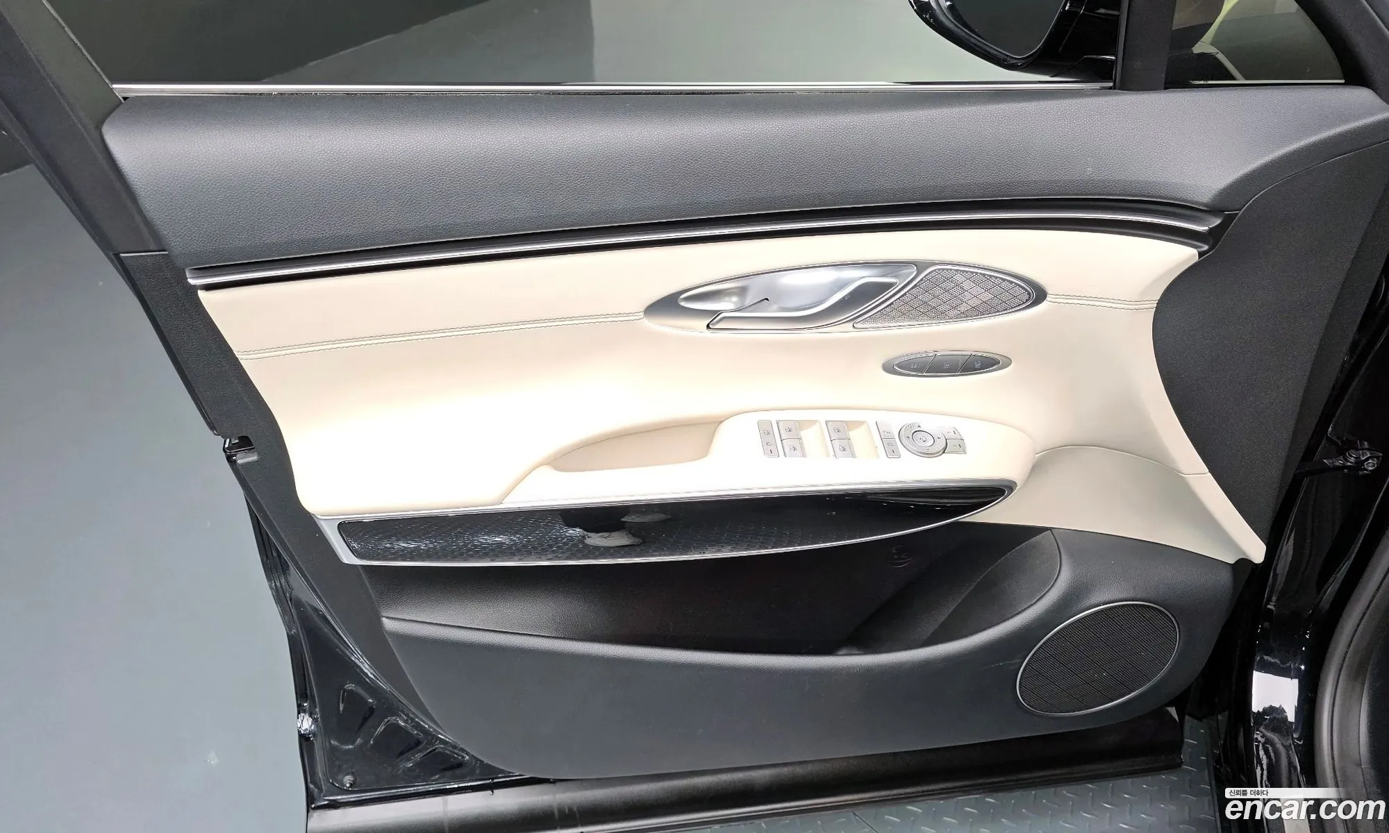 Genesis GV70 2021 — 31
