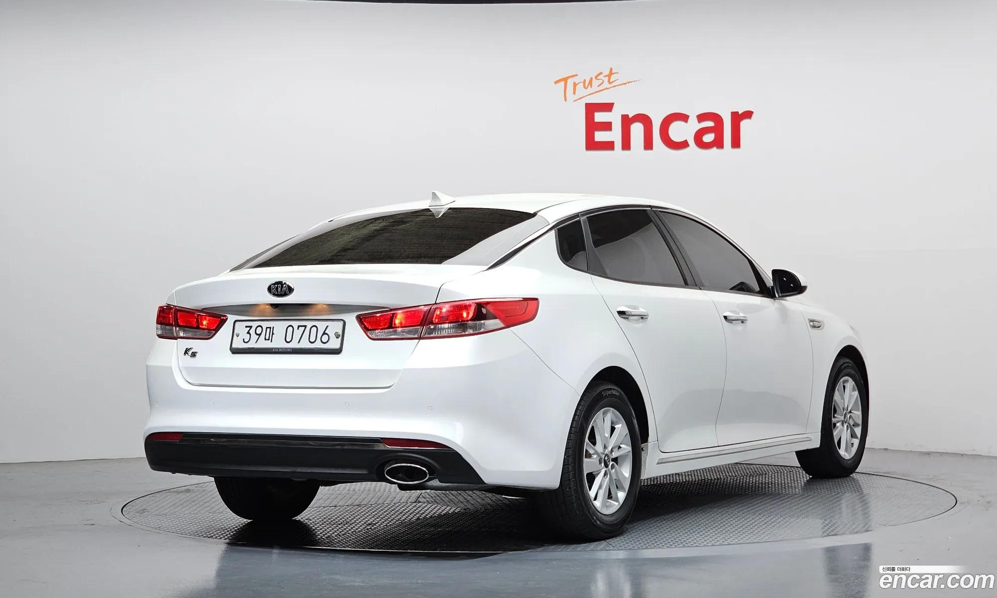 Kia K5 2016 — 17