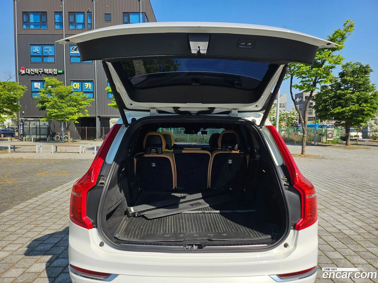 Volvo XC90 2018 — 10