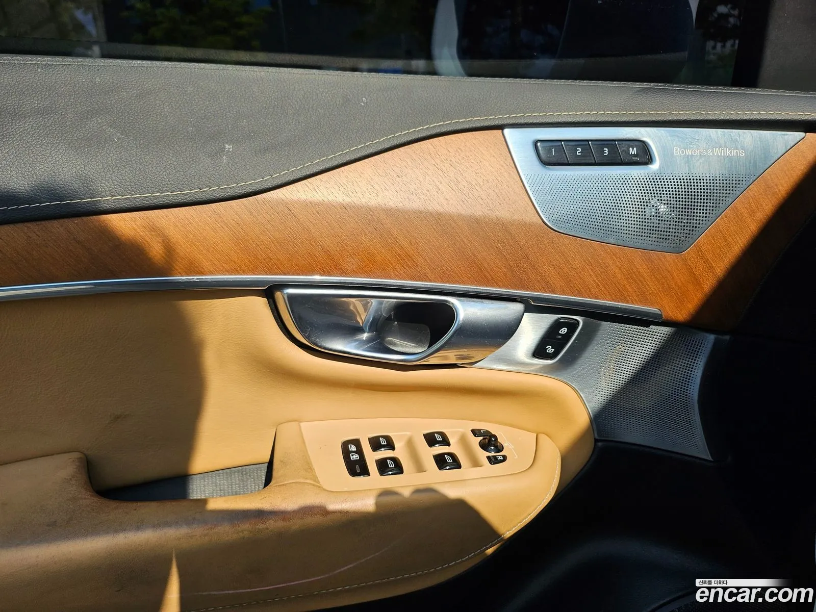 Volvo XC90 2018 — 3
