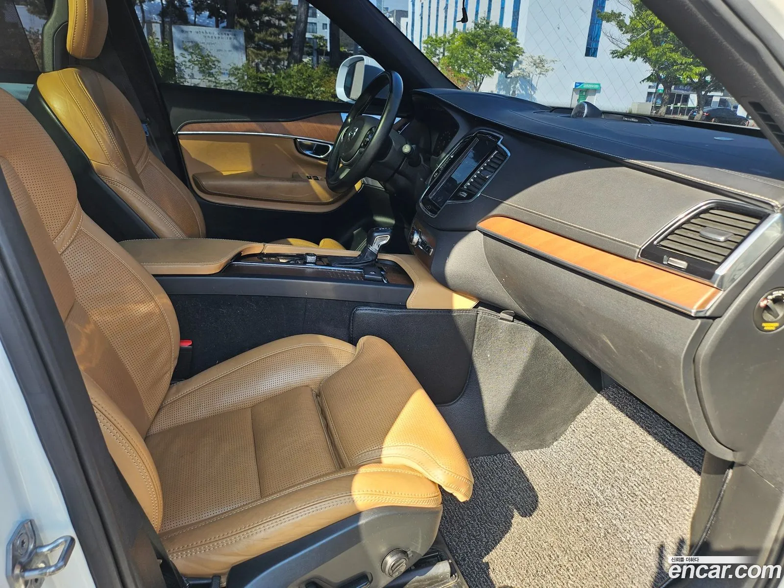 Volvo XC90 2018 — 13