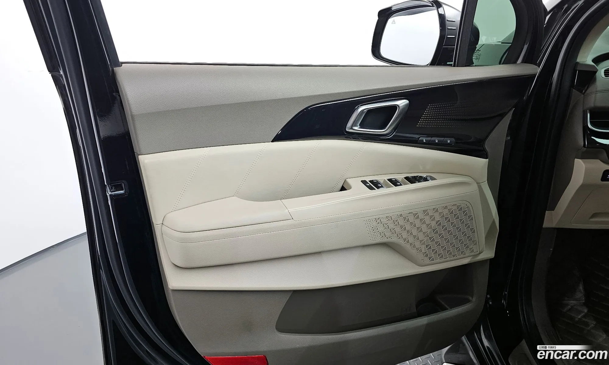 Kia Carnival 2024 — 9
