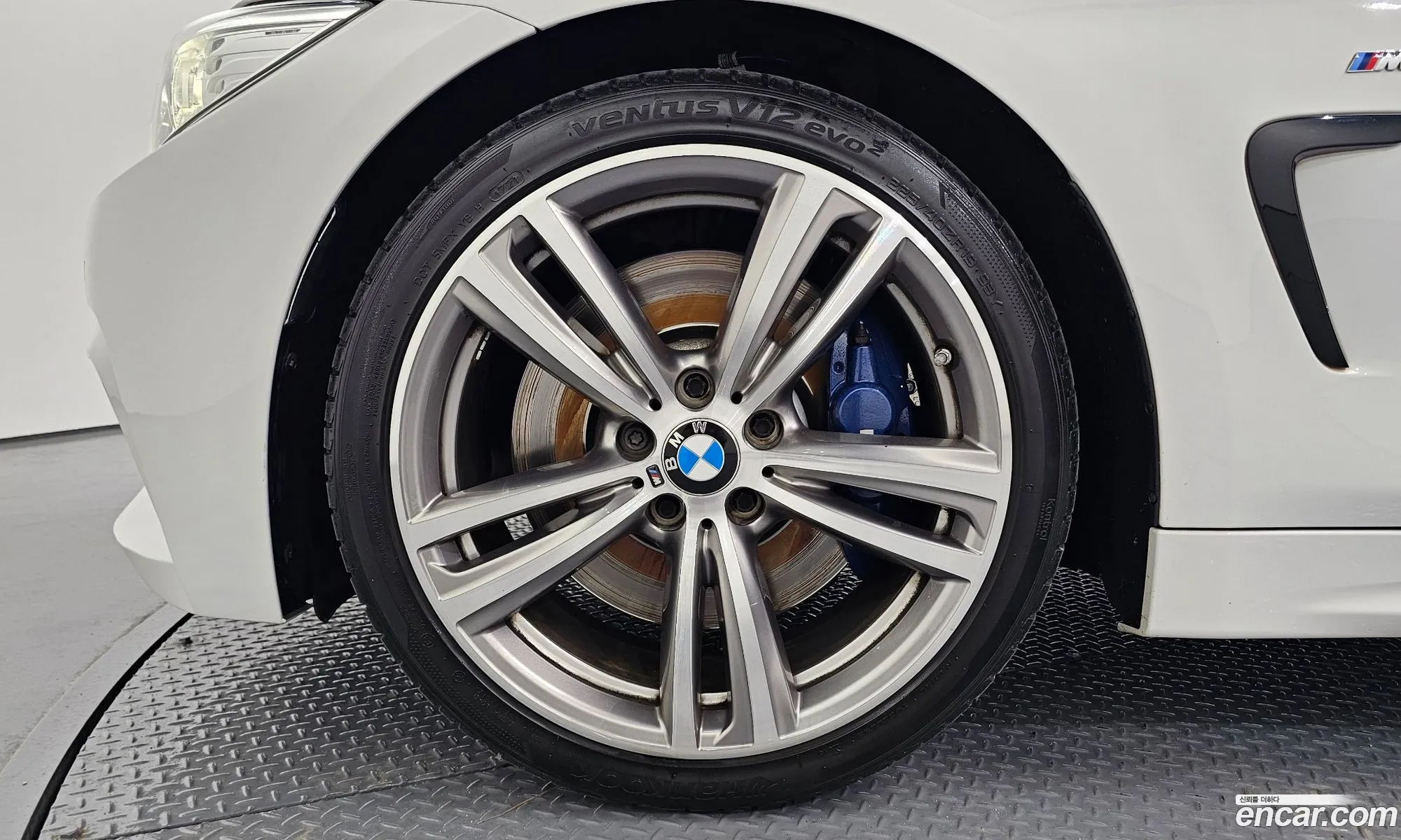 BMW 4 Series 2017 WBA3V7101H5A09519 — 14