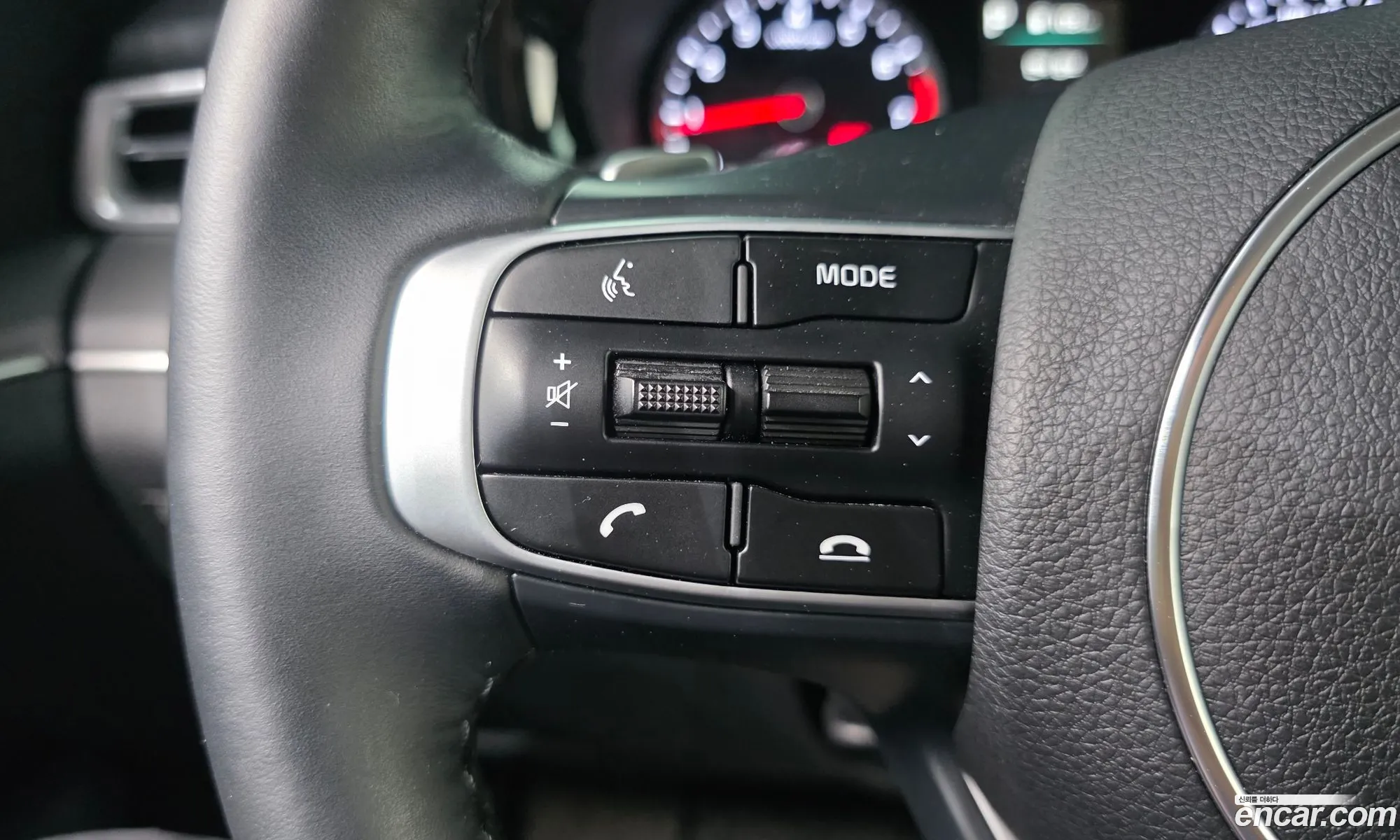 Kia K5 2023 — 30