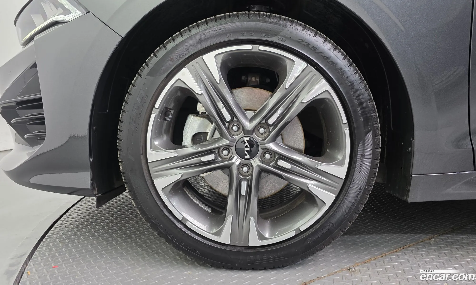 Kia K5 2023 — 9