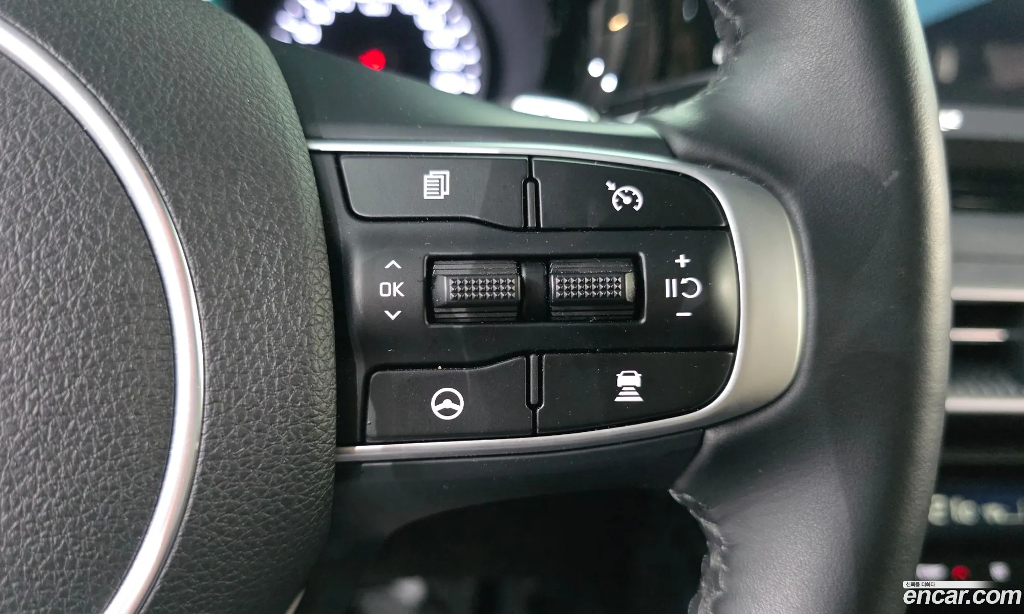 Kia K5 2023 — 18