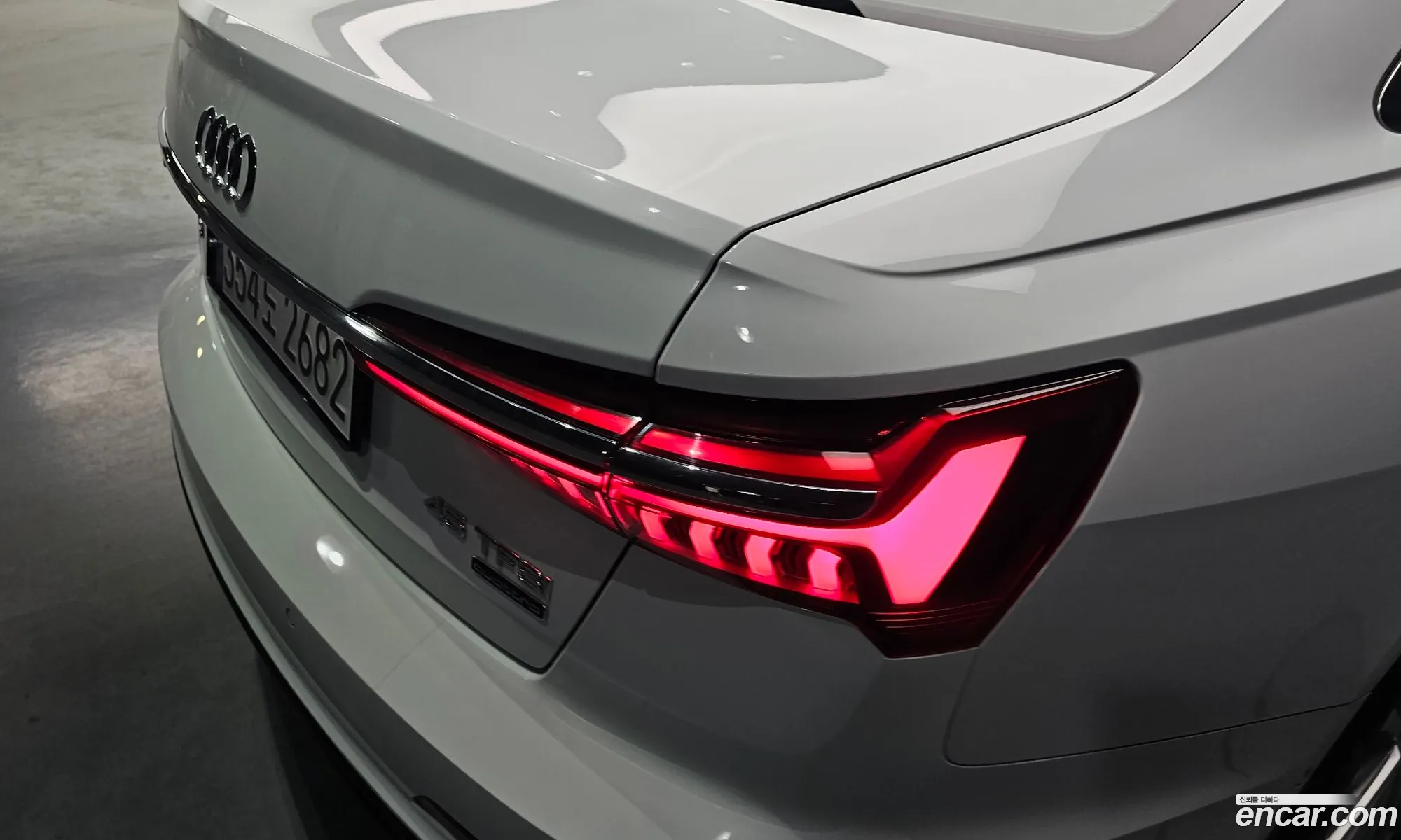 Audi A6 2019 WAUZZZF21LN012656 — 30