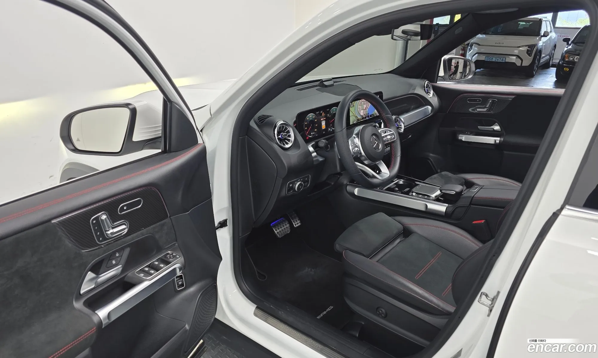 Mercedes-Benz GLB-Class X247 2023 — 16