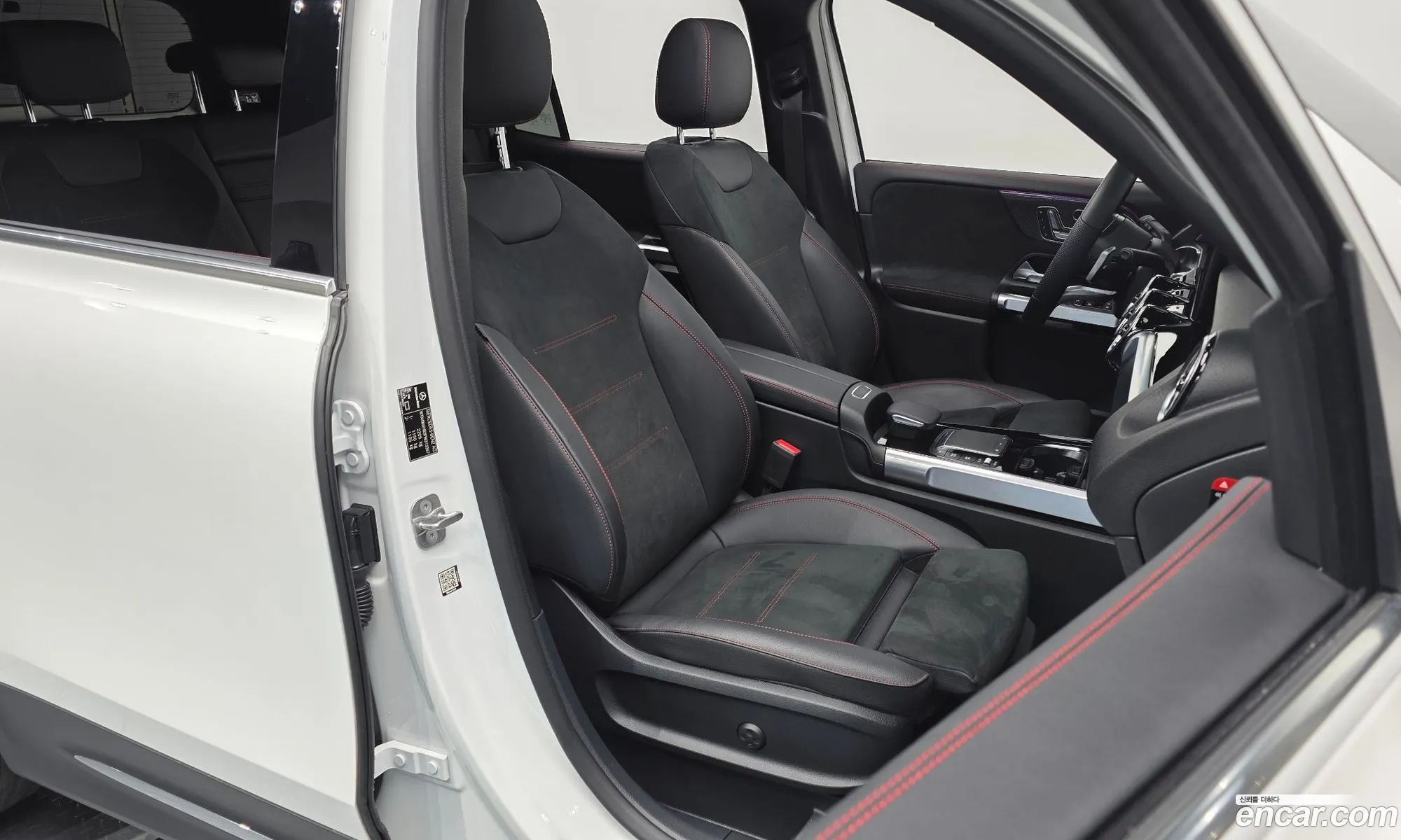 Mercedes-Benz GLB-Class X247 2023 — 10