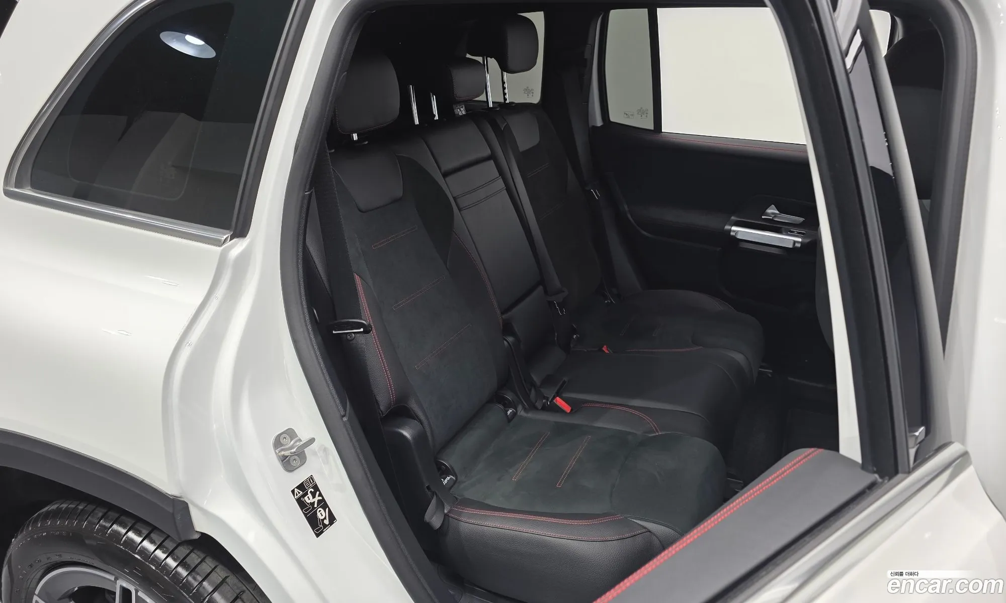 Mercedes-Benz GLB-Class X247 2023 — 14