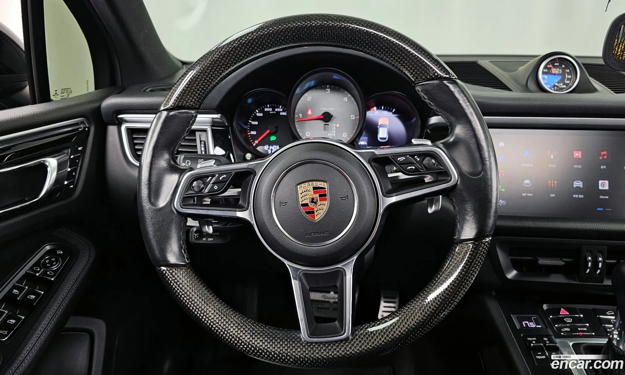 Porsche Macan 2016 WP1AD295XHLB70264 — 20