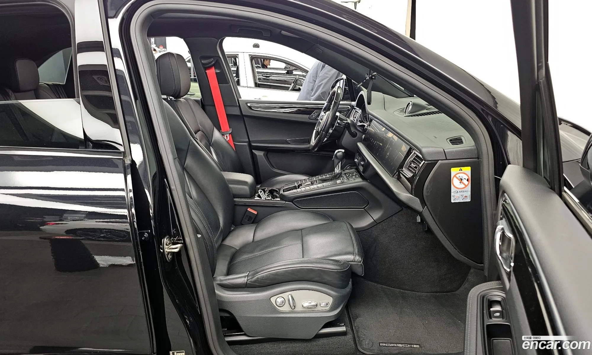 Porsche Macan 2016 WP1AD295XHLB70264 — 11