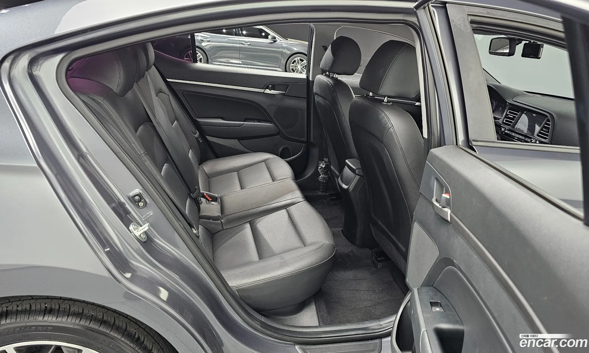 Hyundai Elantra AD 2020 — 6