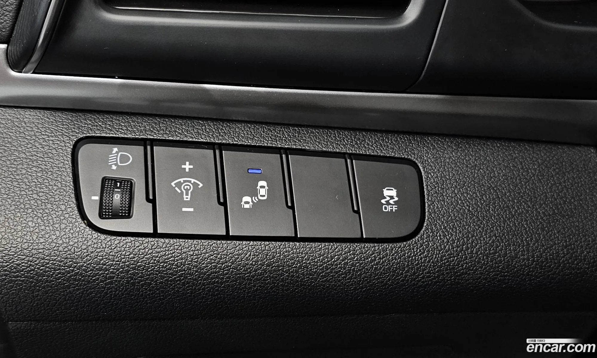 Hyundai Elantra AD 2020 — 20