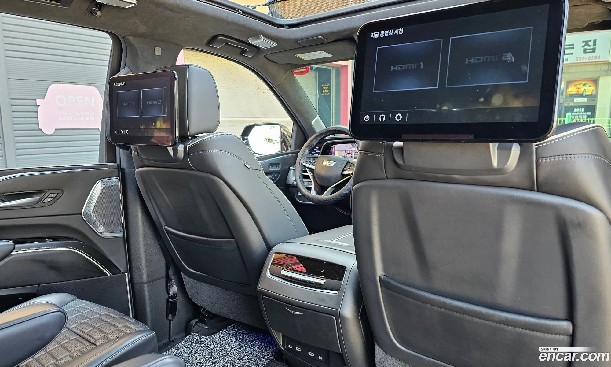 Cadillac Escalade 2022 — 4