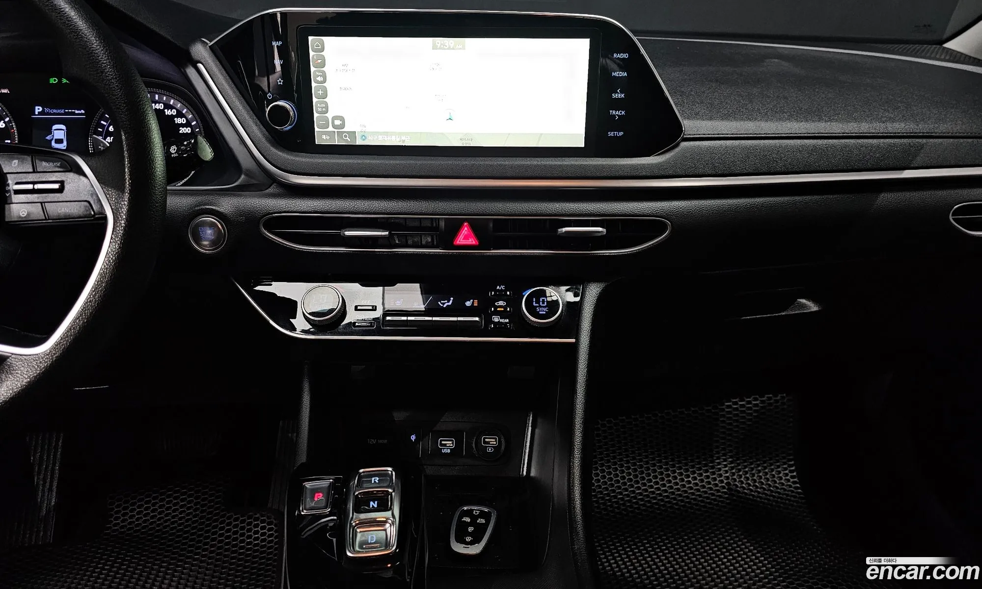 Hyundai Sonata 2019 — 19