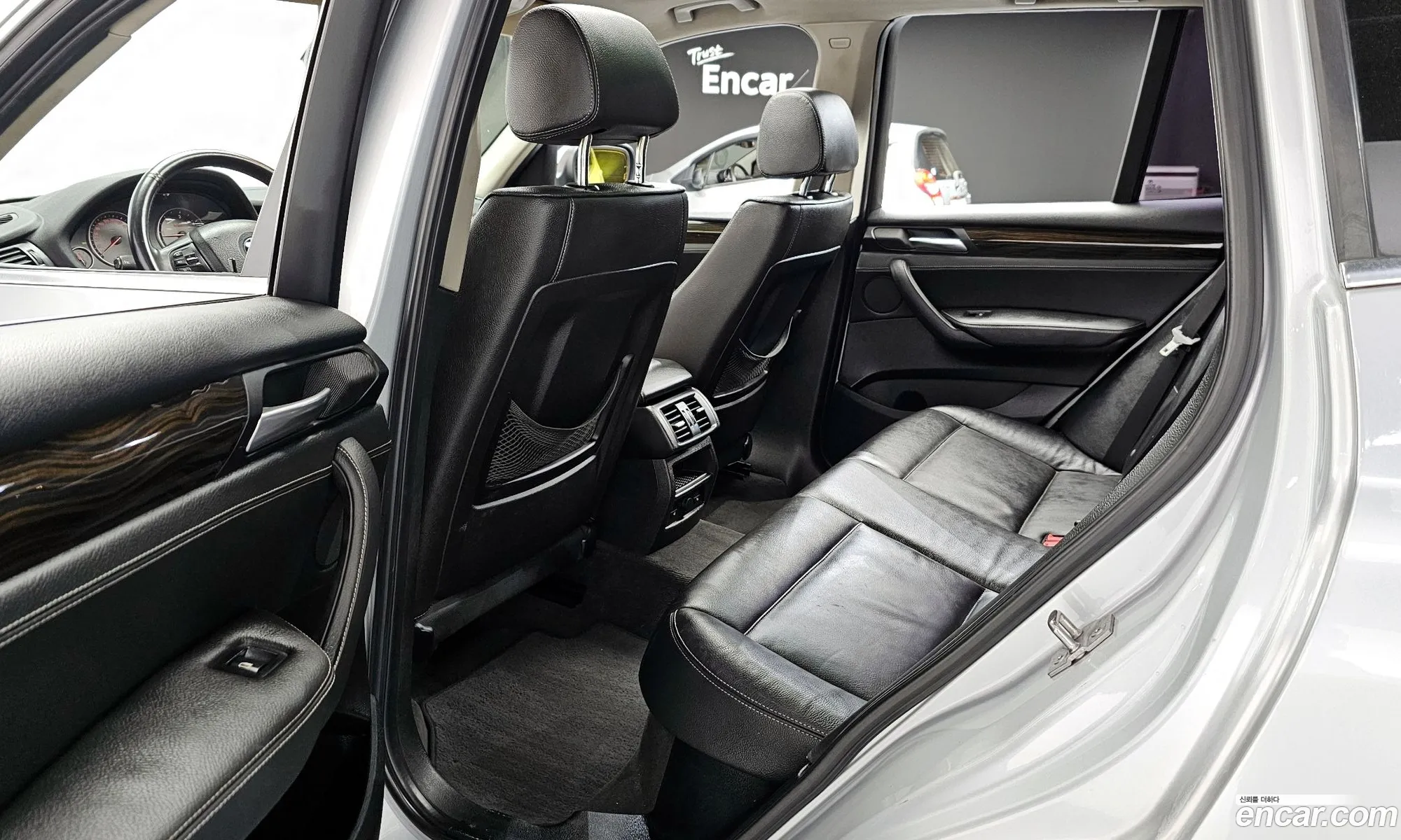 BMW X3 2011 — 17