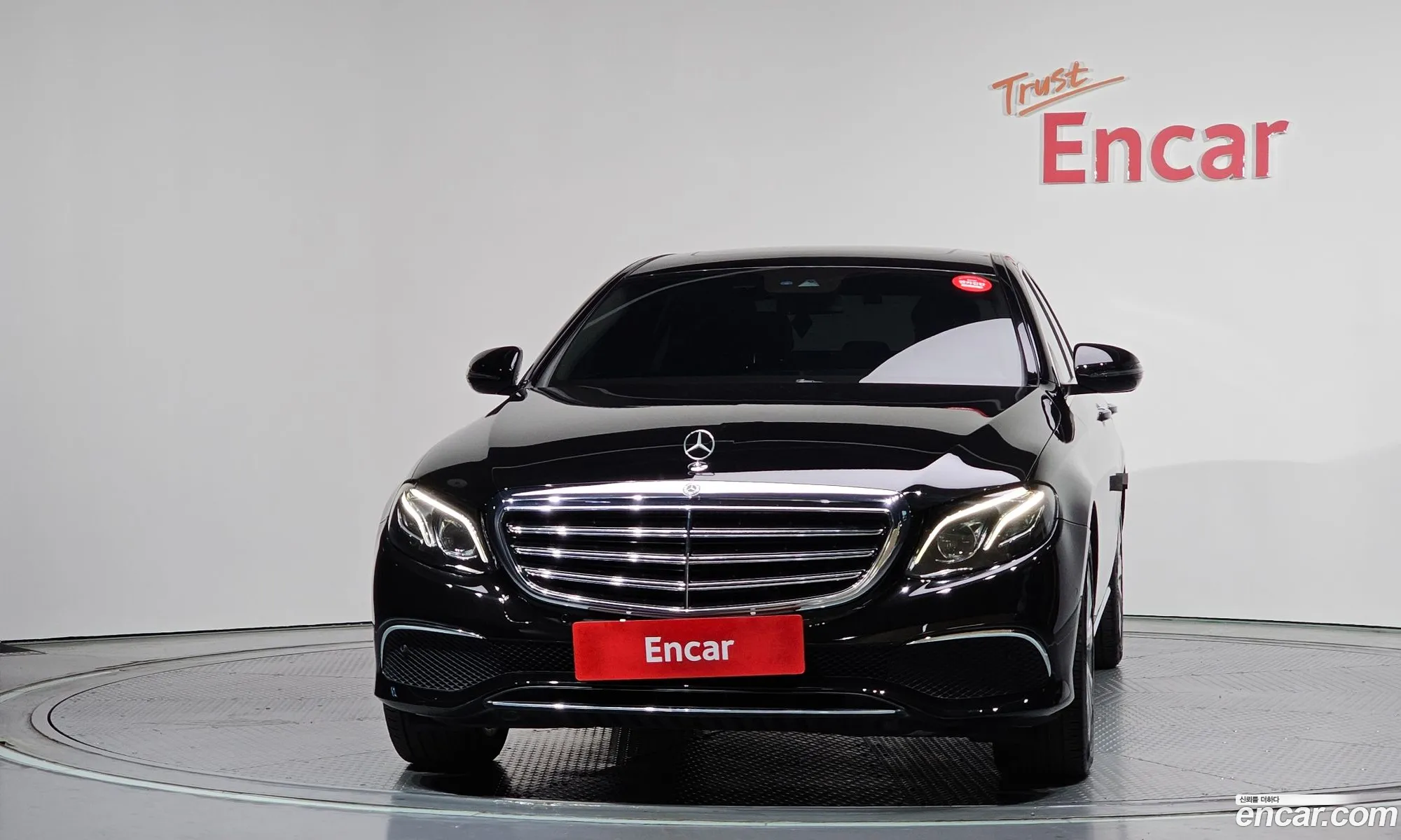 Mercedes-Benz E-Class W213 2019 WDDZF0FB4KA671124 — 23