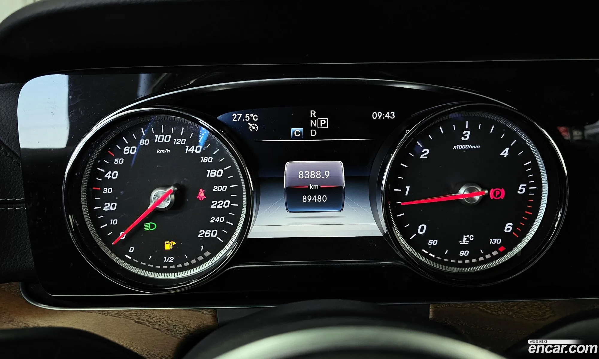 Mercedes-Benz E-Class W213 2019 WDDZF0FB4KA671124 — 27
