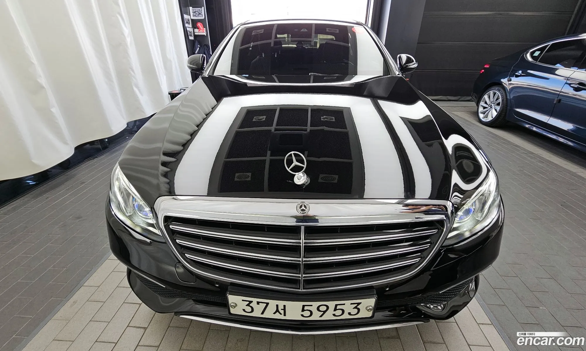 Mercedes-Benz E-Class W213 2019 WDDZF0FB4KA671124 — 29