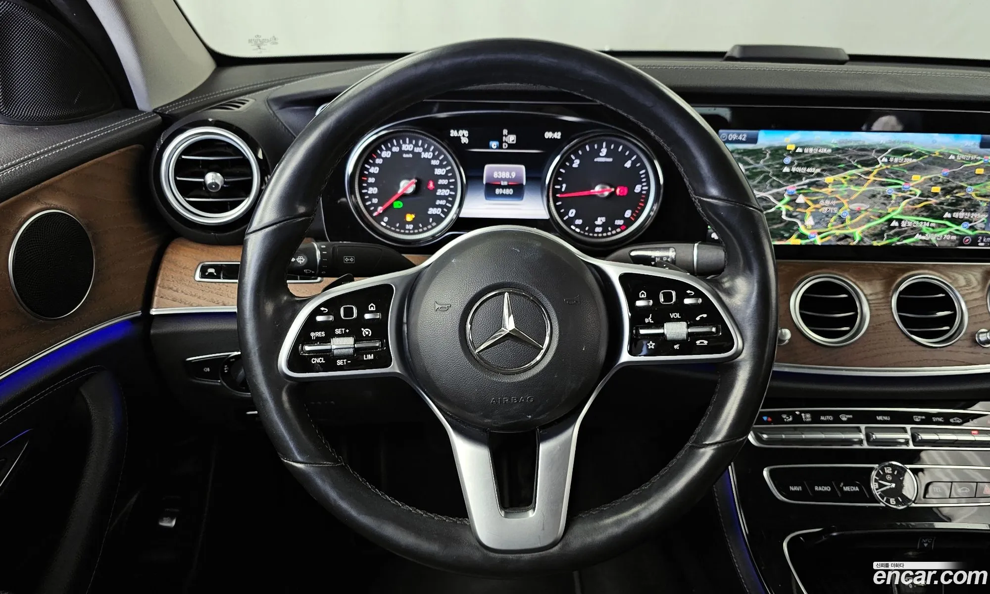 Mercedes-Benz E-Class W213 2019 WDDZF0FB4KA671124 — 12