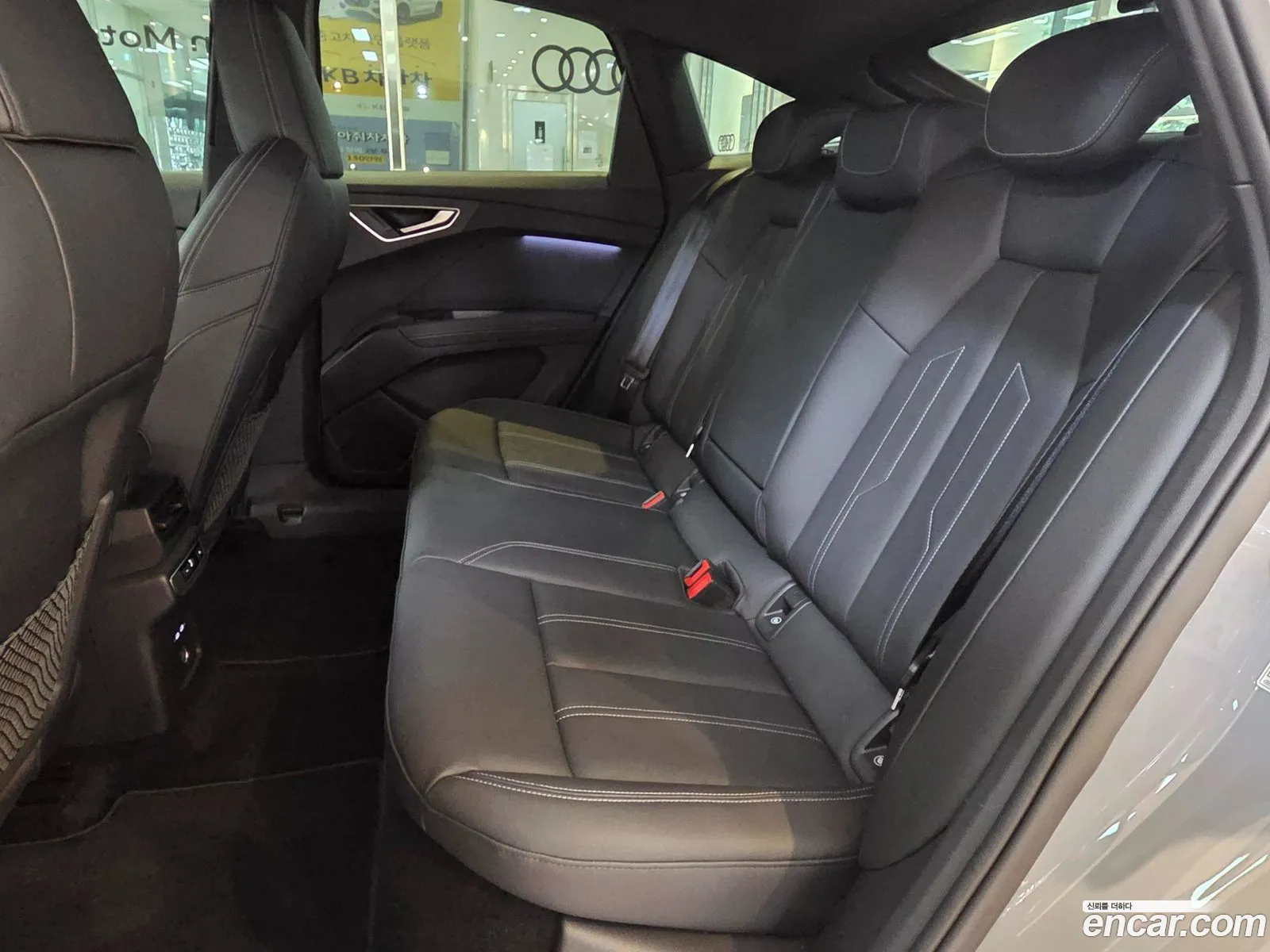 Audi Q4 e-tron 2024 — 14