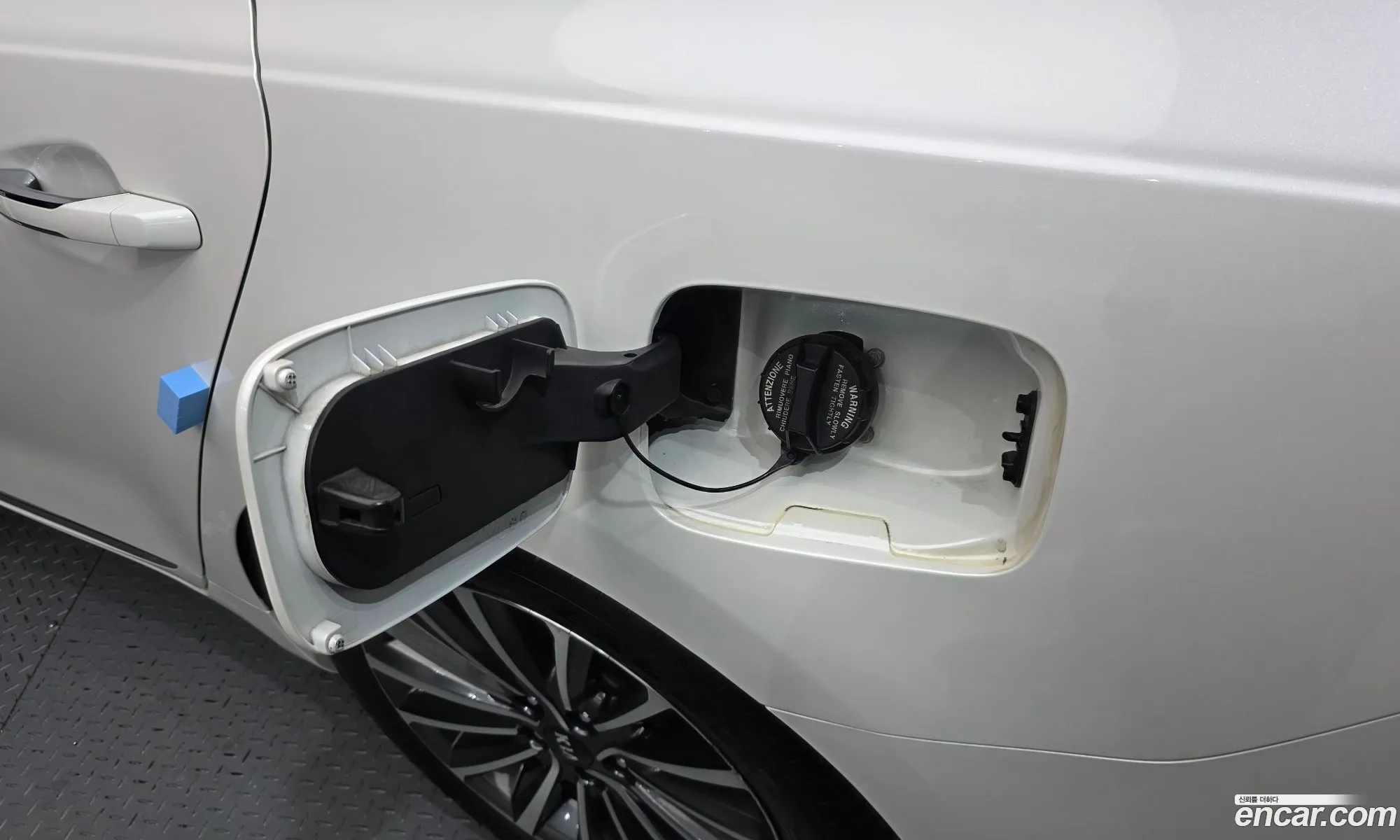 Kia K7 2017 — 20
