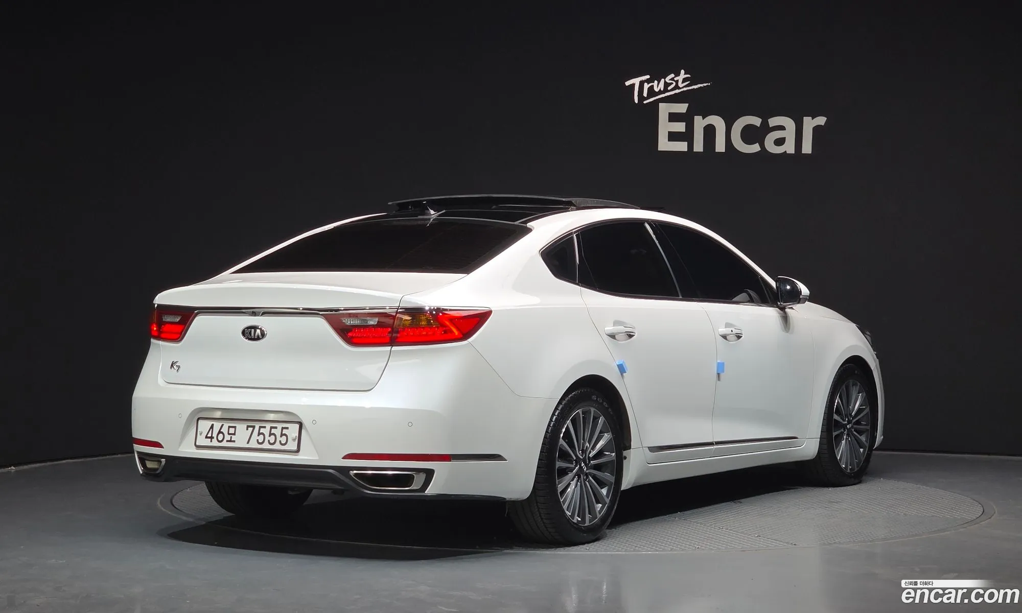 Kia K7 2017 — 21