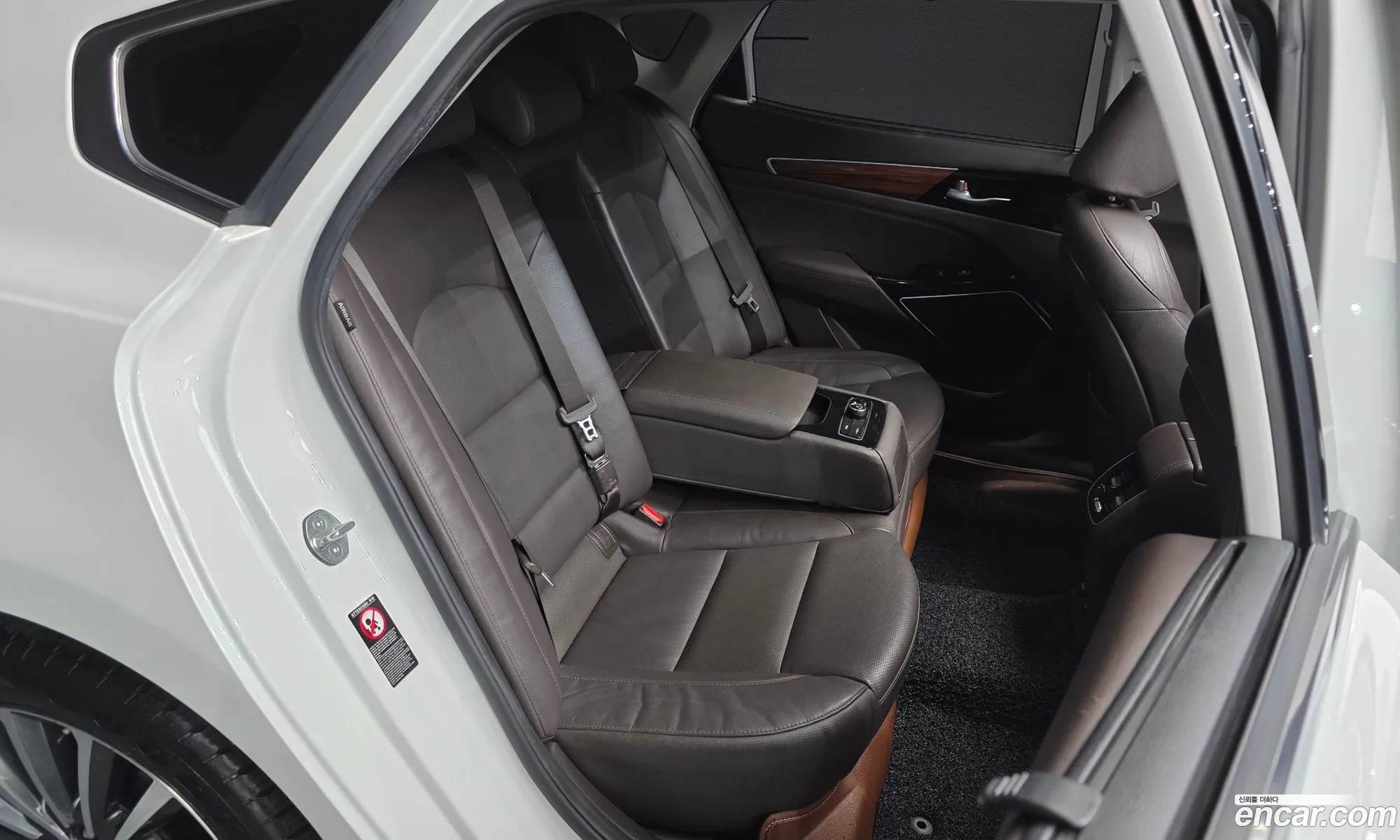 Kia K7 2017 — 7